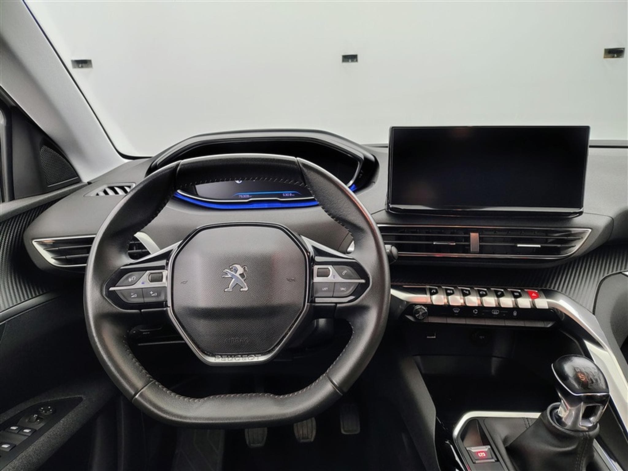 Peugeot 5008 1.2 PureTech STYLE/7PL/NAVI/FULL LED/JA17/PDC (2022) - Foto 9