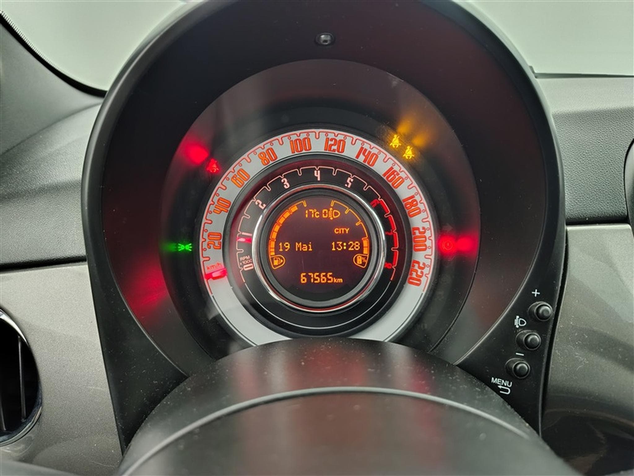 Fiat 500 1.0i MHEV Dolcevita S-CUIR / PANO / CARPLAY / PDC (2022) - Foto 10