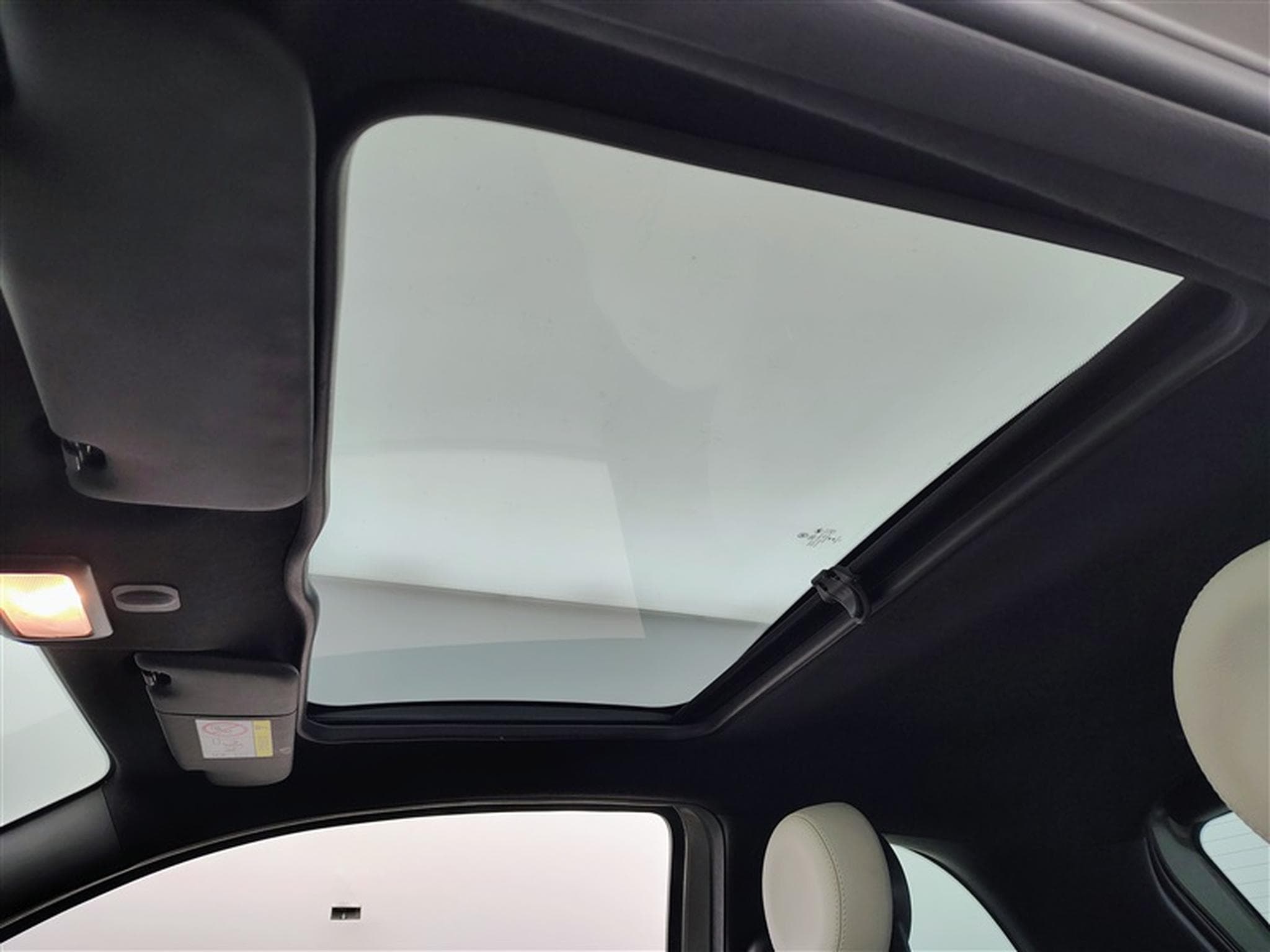 Fiat 500 1.0i MHEV Dolcevita S-CUIR / PANO / CARPLAY / PDC (2022) - Foto 17
