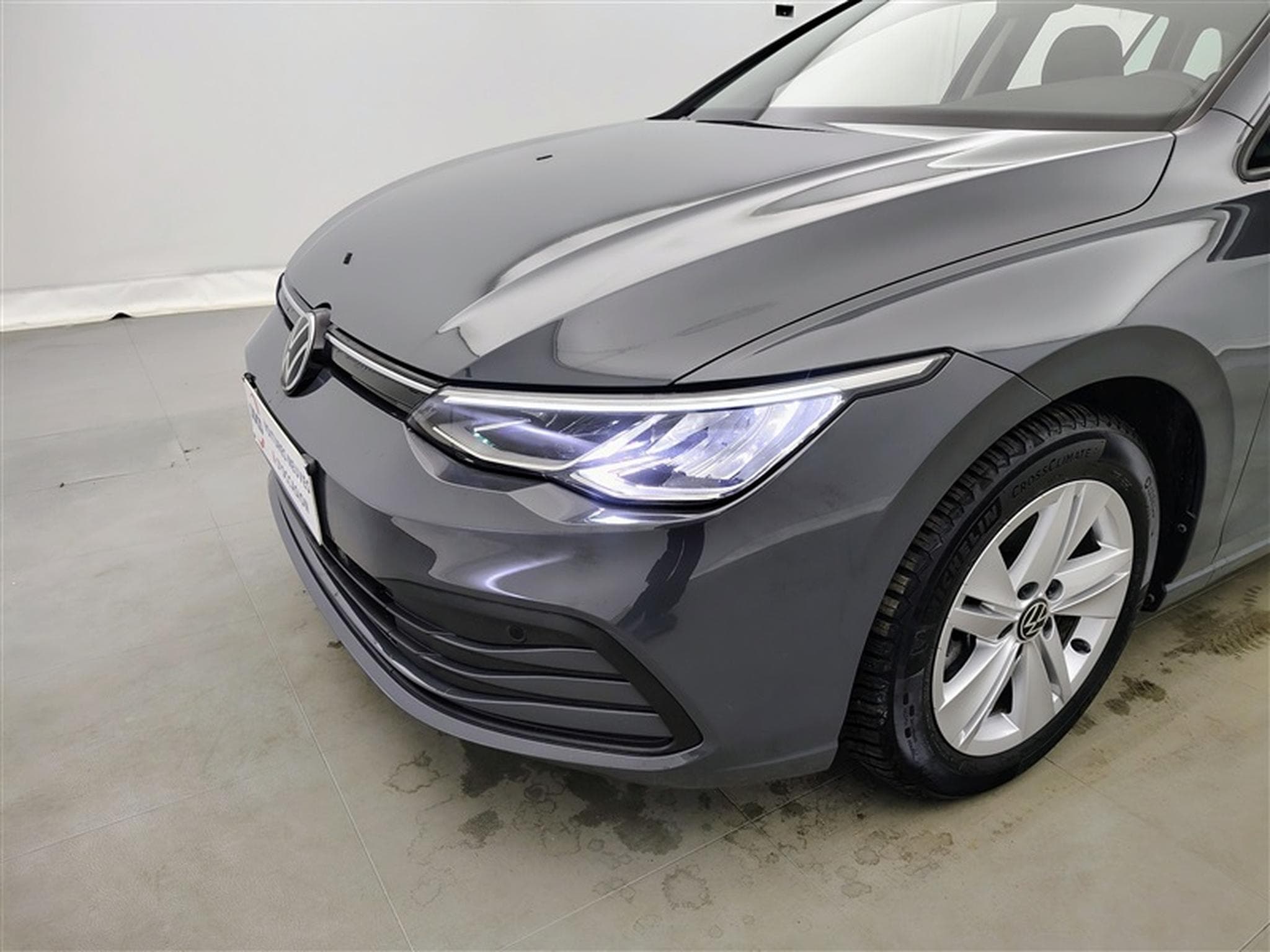 VW Golf 1.0 eTSI Life DSG  Navi Cockpit / Led / PDC av+ar (2023) - Foto 15
