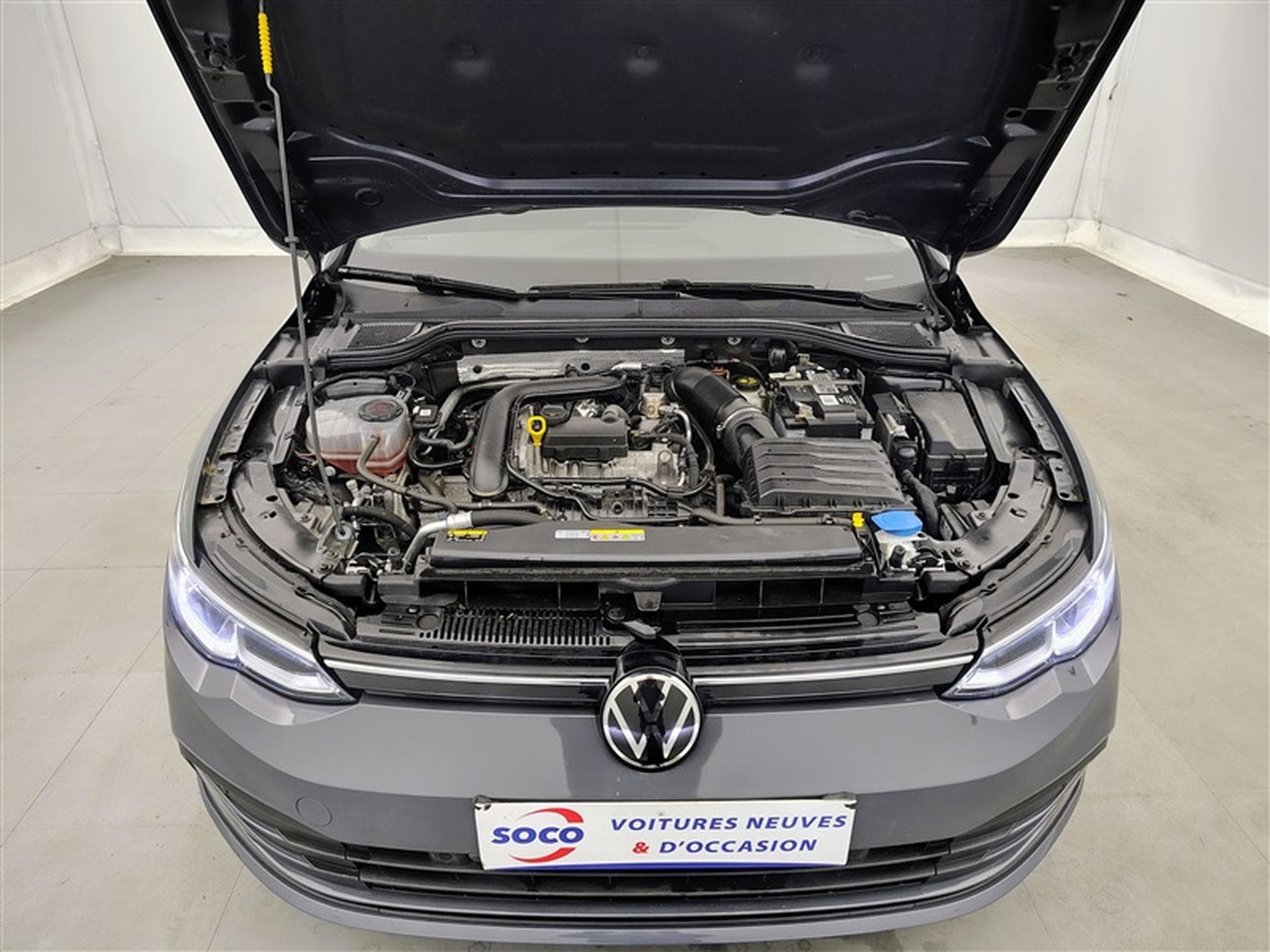 VW Golf 1.0 eTSI Life DSG  Navi Cockpit / Led / PDC av+ar (2023) - Foto 19