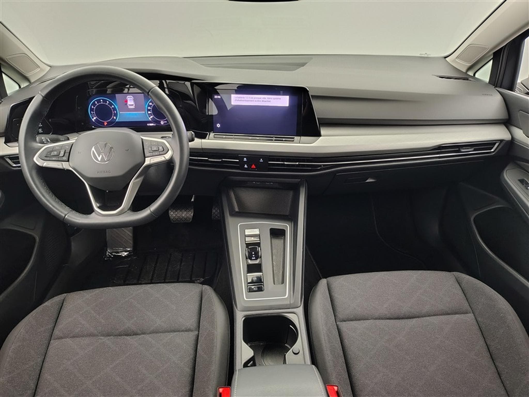 VW Golf 1.0 eTSI Life DSG  Navi Cockpit / Led / PDC av+ar (2023) - Foto 8