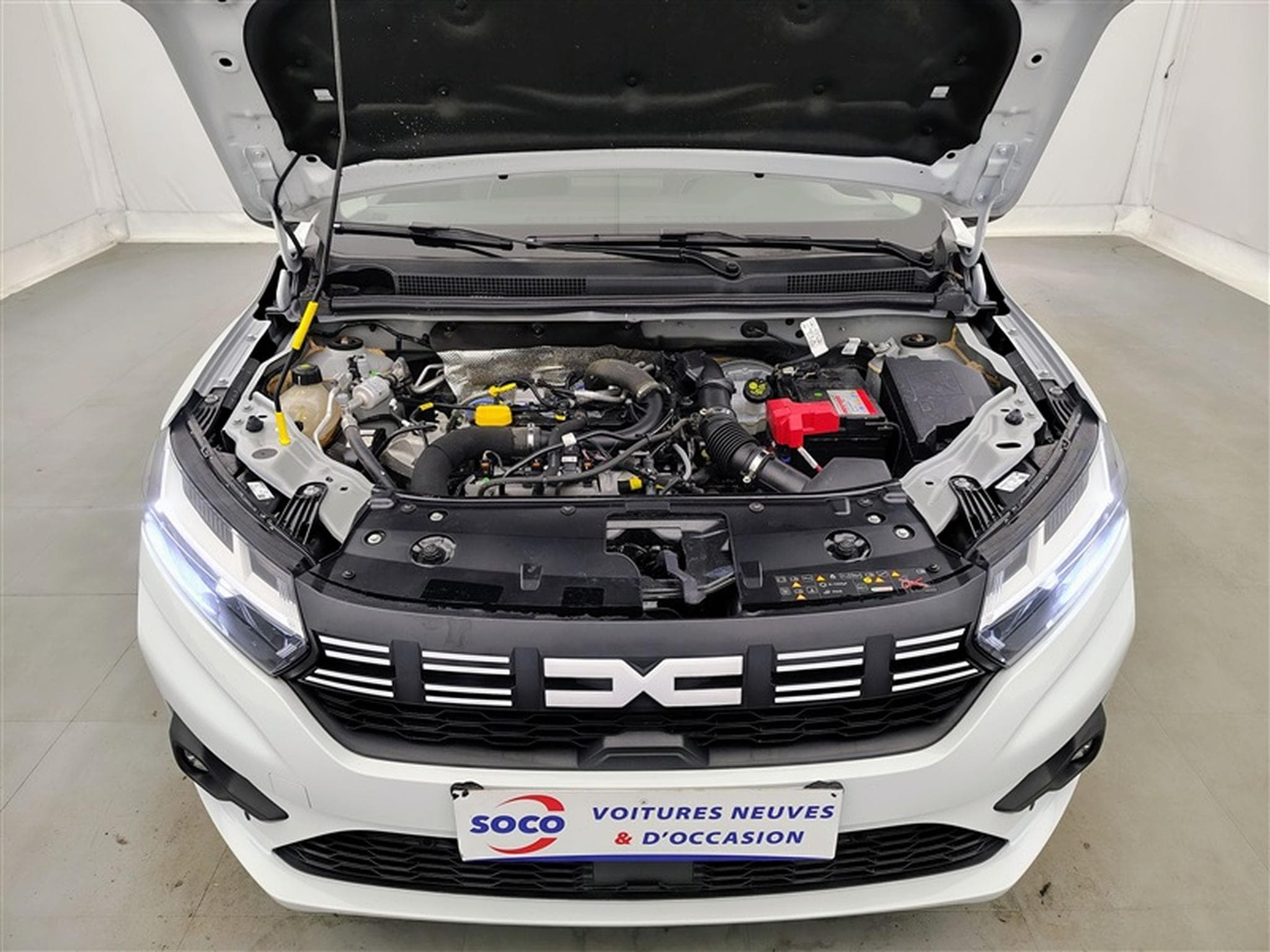 Dacia Sandero 1.0i SCe Expression (2024) - Photo 18