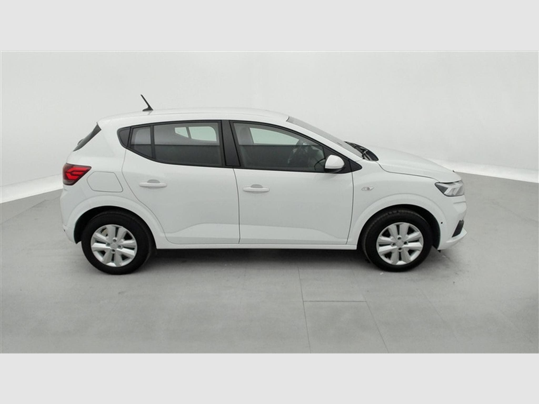 Dacia Sandero 1.0i SCe Expression (2024) - Photo 23