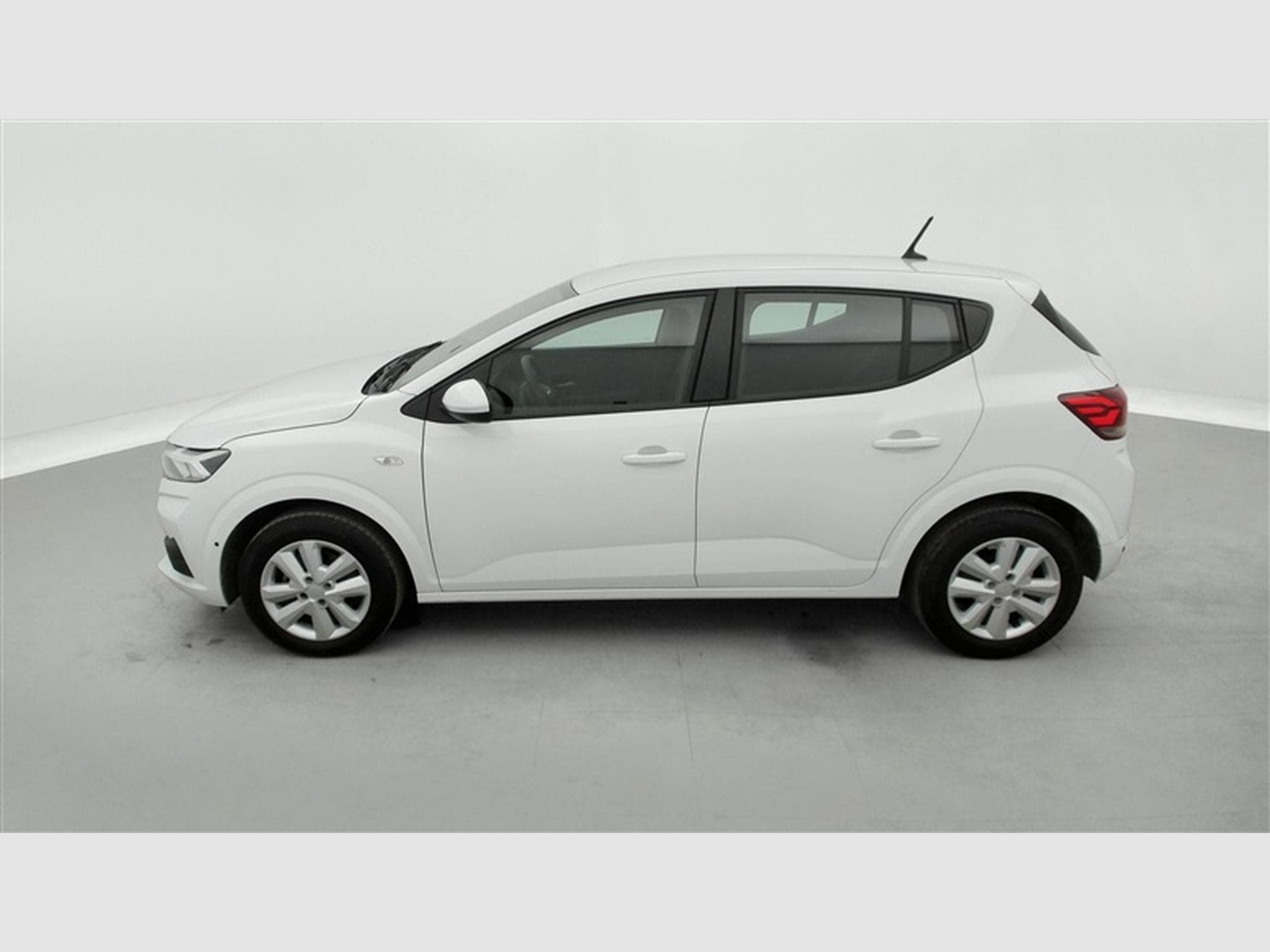 Dacia Sandero 1.0i SCe Expression (2024) - Photo 3