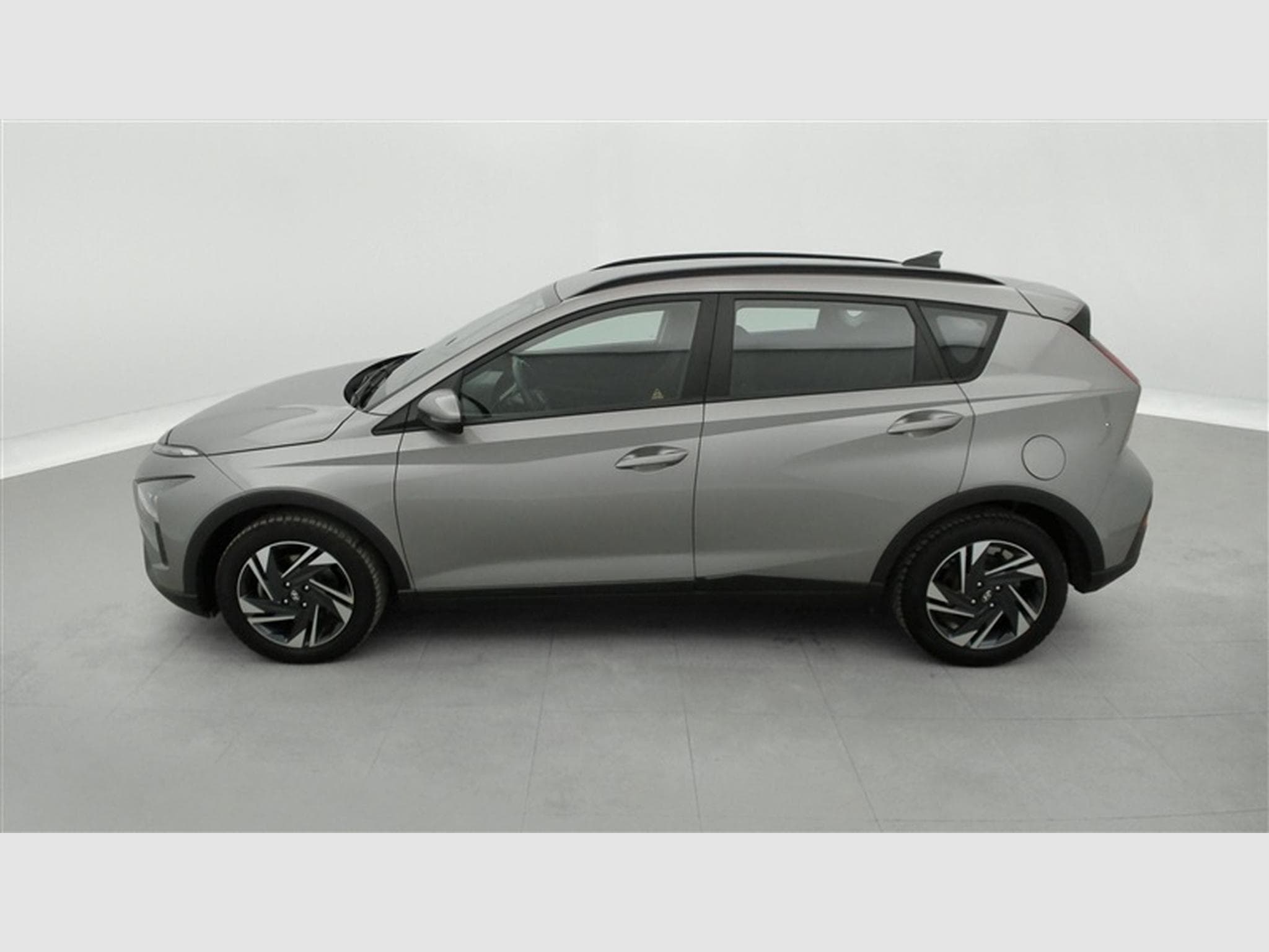 Hyundai Bayon 1.0 T-GDi MHEV DCT Sky CARPLAY / FULL LED / CAMERA / KEYLESS (2023) - Photo 3