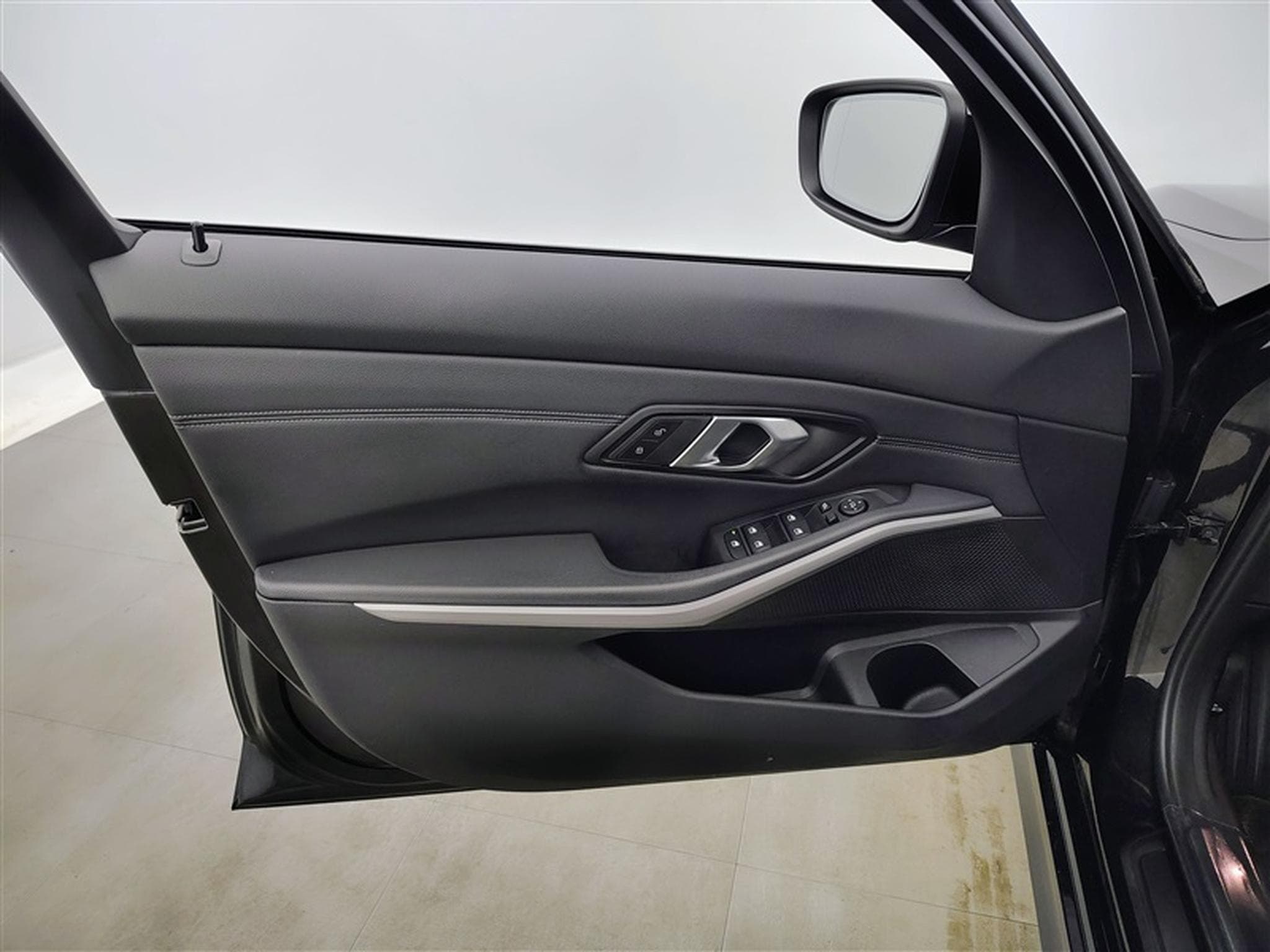 BMW 316 316 dA NAVI / FULL LED / SIEGES SPORT / PDC AV+AR / JA 16" (2022) - Photo 17