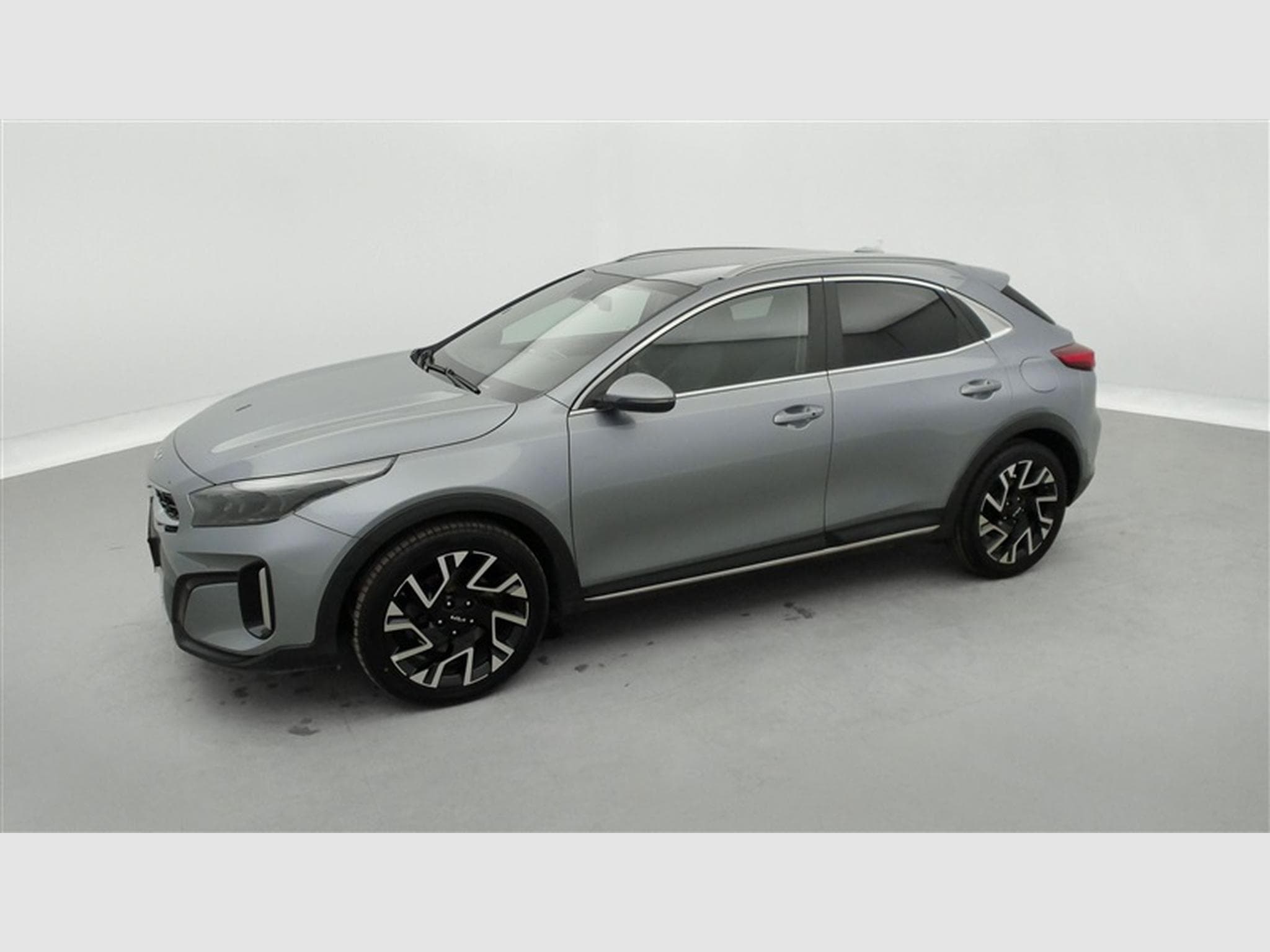 Kia XCeed 1.0 T-GDi 120cv Pulse NAVI 8" / FULL LED / CAMERA / JA 16" (2024) - Foto 22