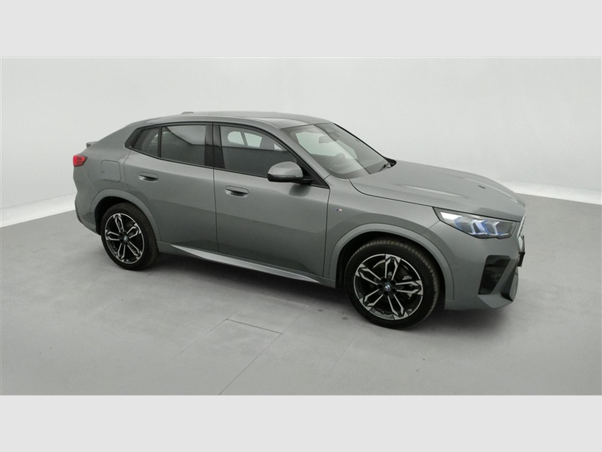 BMW X2 1.5iA sDrive20 PACK M NAVI / FULL LED / S-CUIR (2024) - Foto 24