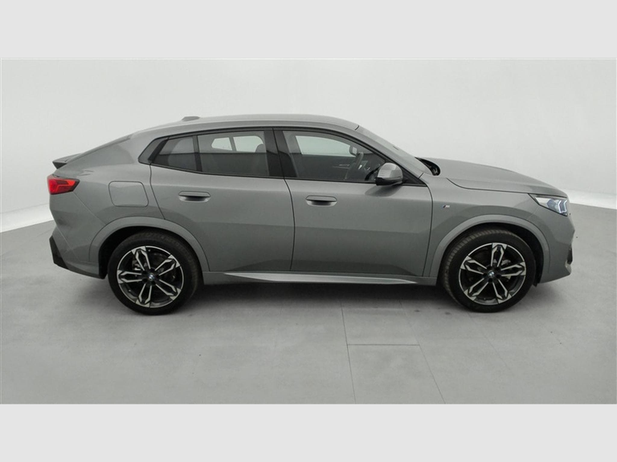 BMW X2 1.5iA sDrive20 PACK M NAVI / FULL LED / S-CUIR (2024) - Foto 25