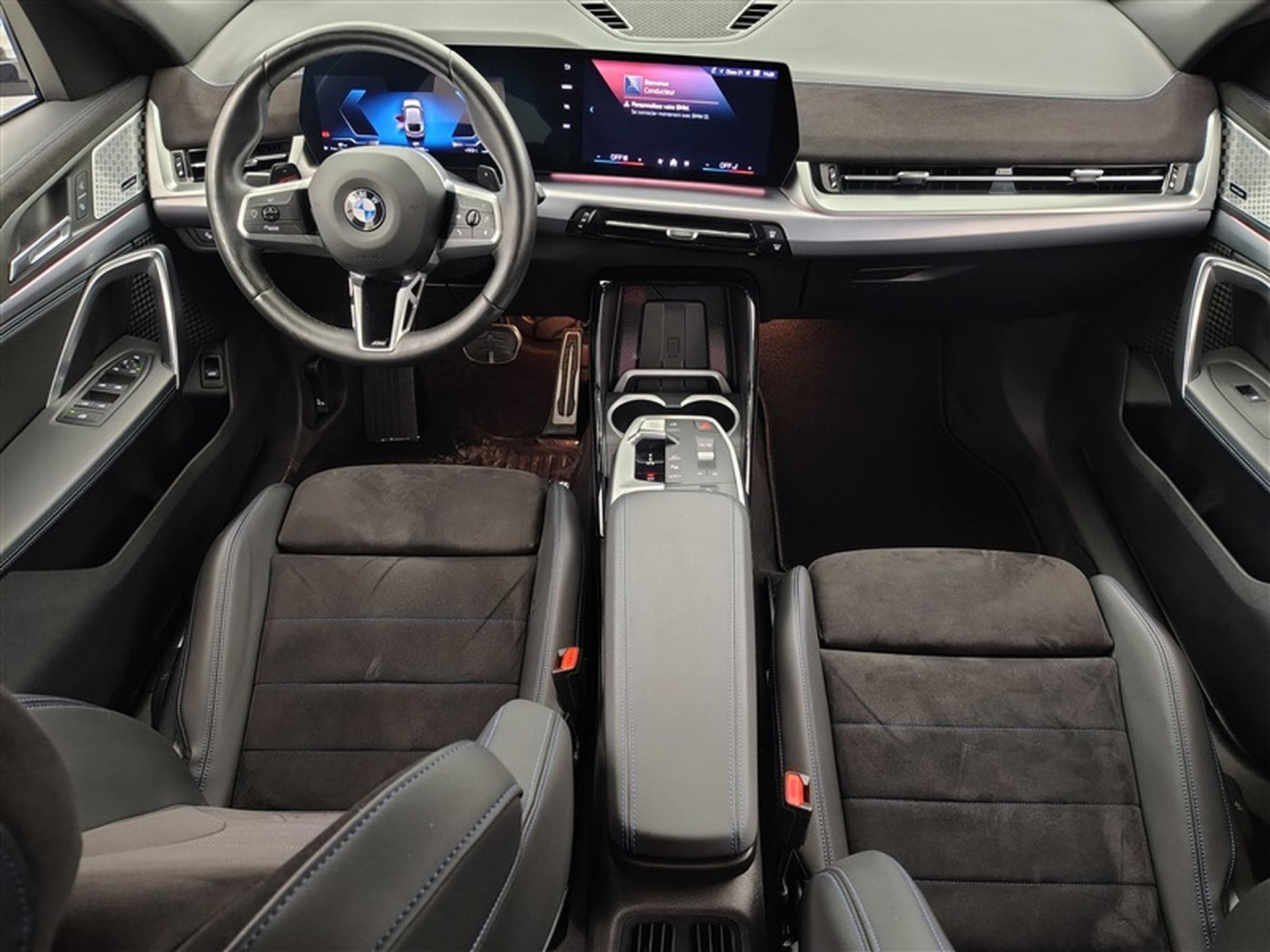 BMW X2 1.5iA sDrive20 PACK M NAVI / FULL LED / S-CUIR (2024) - Foto 8
