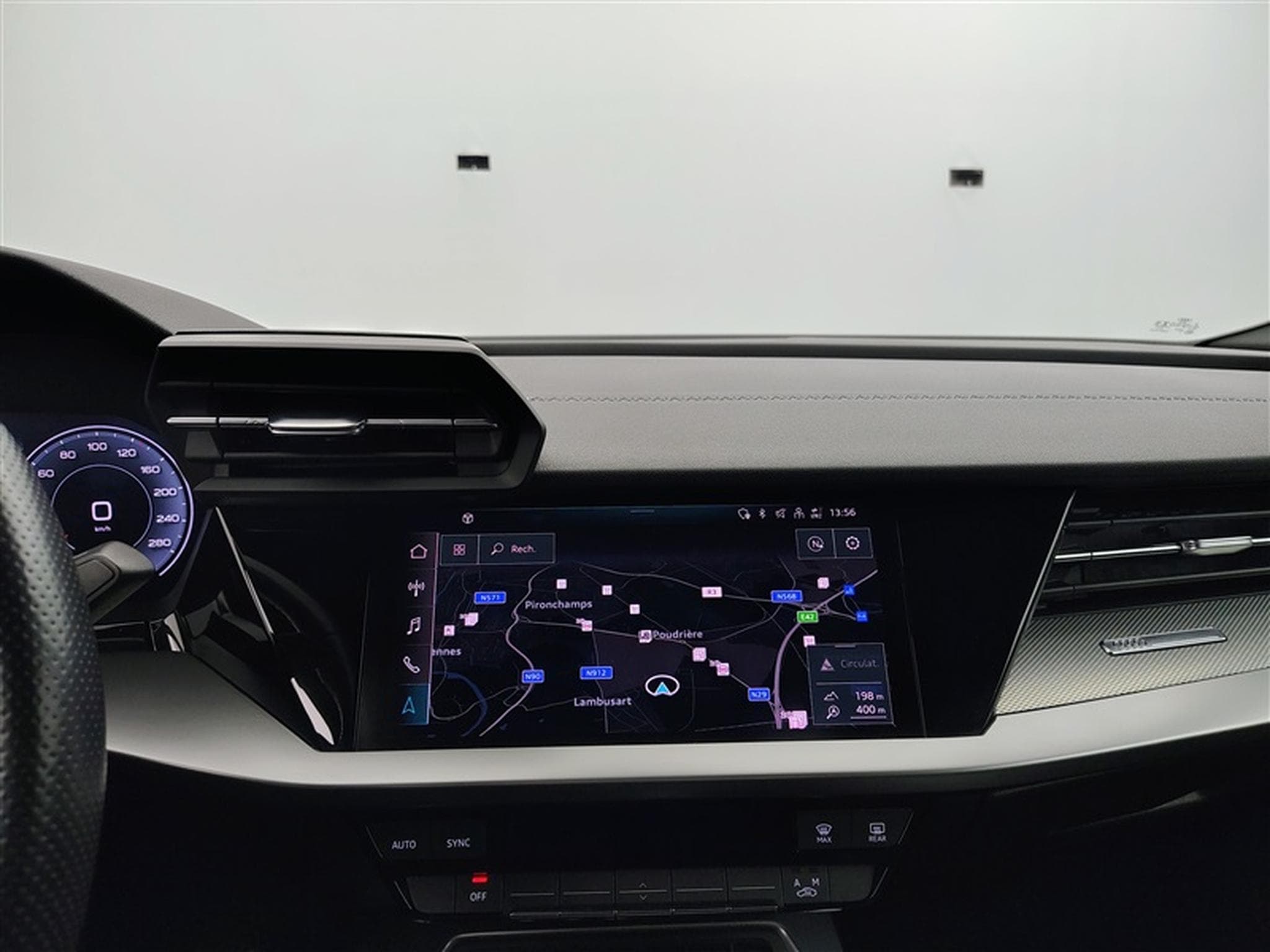 Audi A3 Sportback 30 TFSI S-Tronic S-Line inté // Navi / Led (2022) - Foto 11
