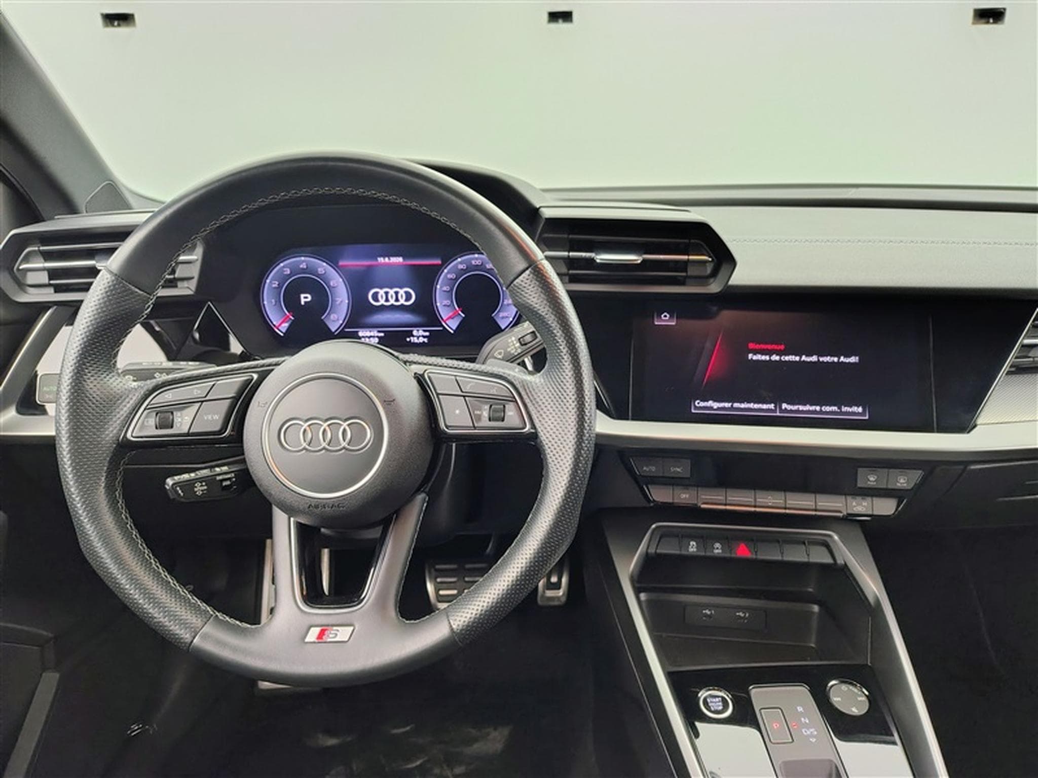 Audi A3 Sportback 30 TFSI S-Tronic S-Line inté // Navi / Led (2022) - Foto 9