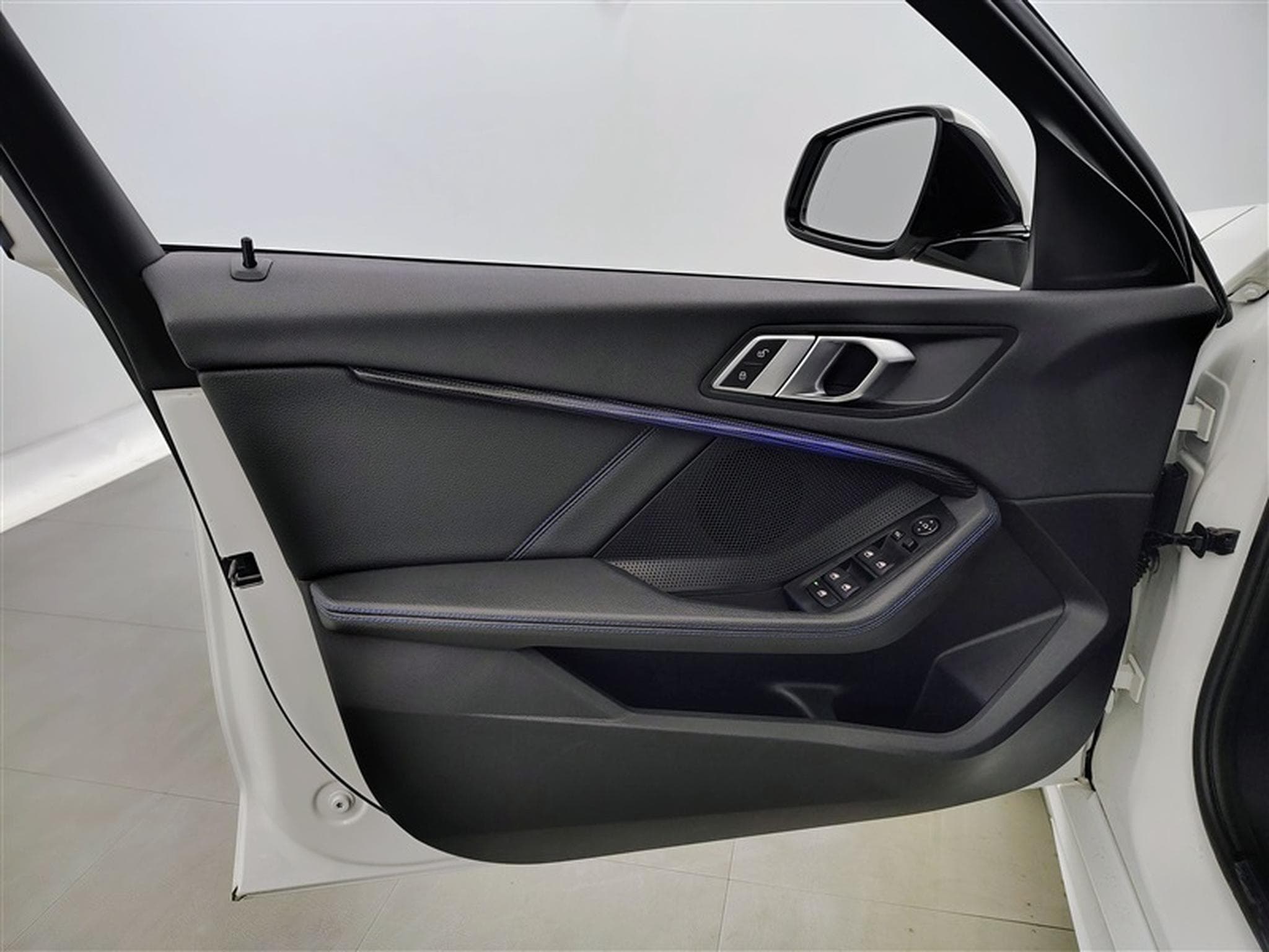 BMW 118 118 dA  M Pack Cuir/Navi/CarPlay/Toit Pano/... (2023) - Foto 17