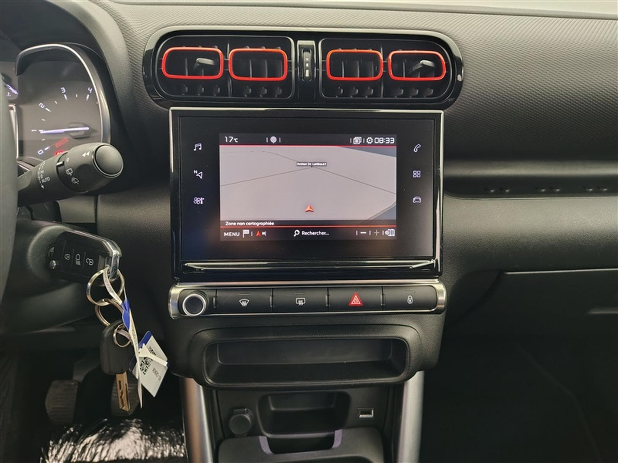 Citroen C3 Aircross 1.2 PureTech Shine NAVI / CARPLAY / CAMERA (2019) - Foto 11