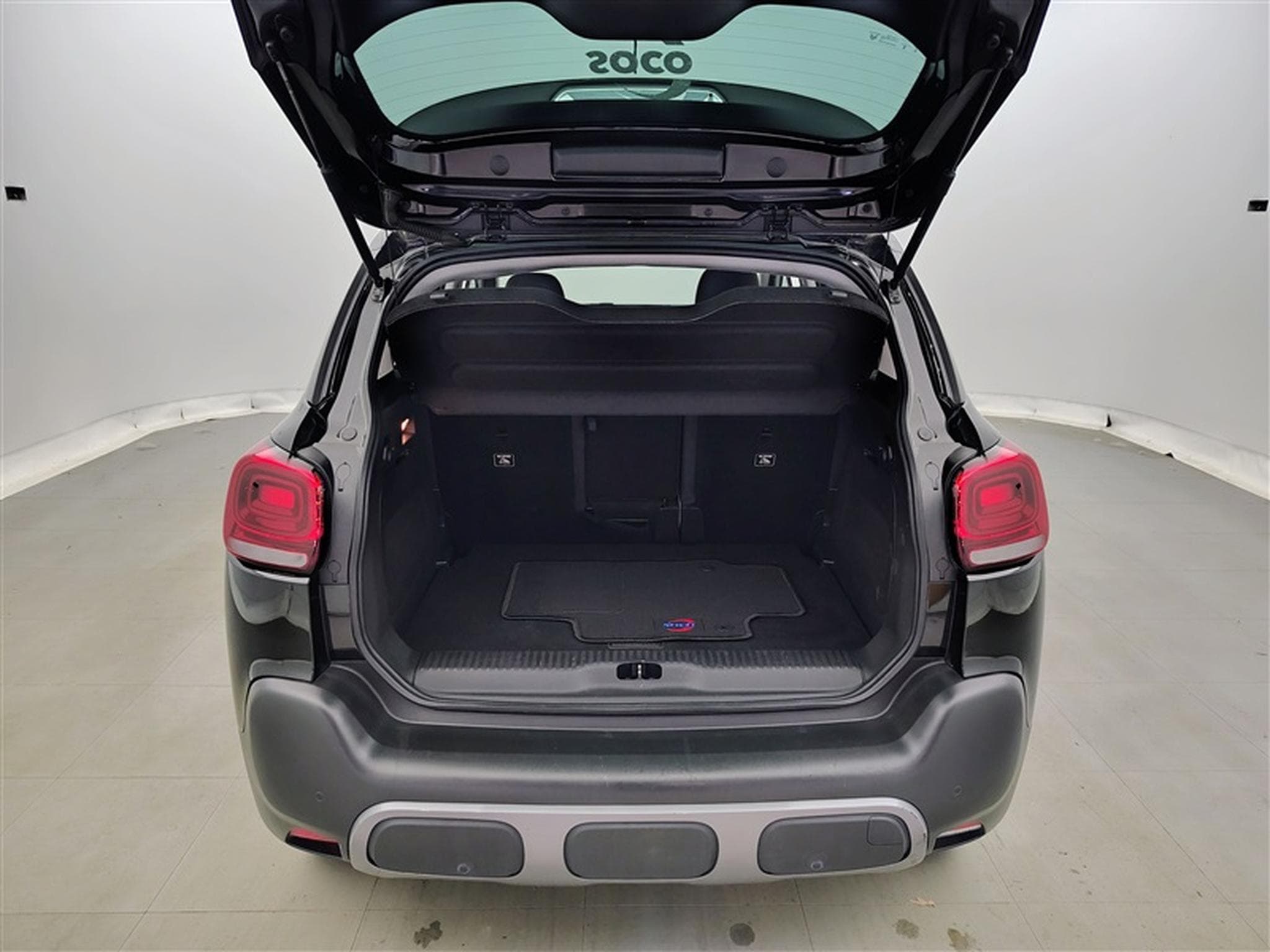 Citroen C3 Aircross 1.2 PureTech Shine NAVI / CARPLAY / CAMERA (2019) - Foto 14