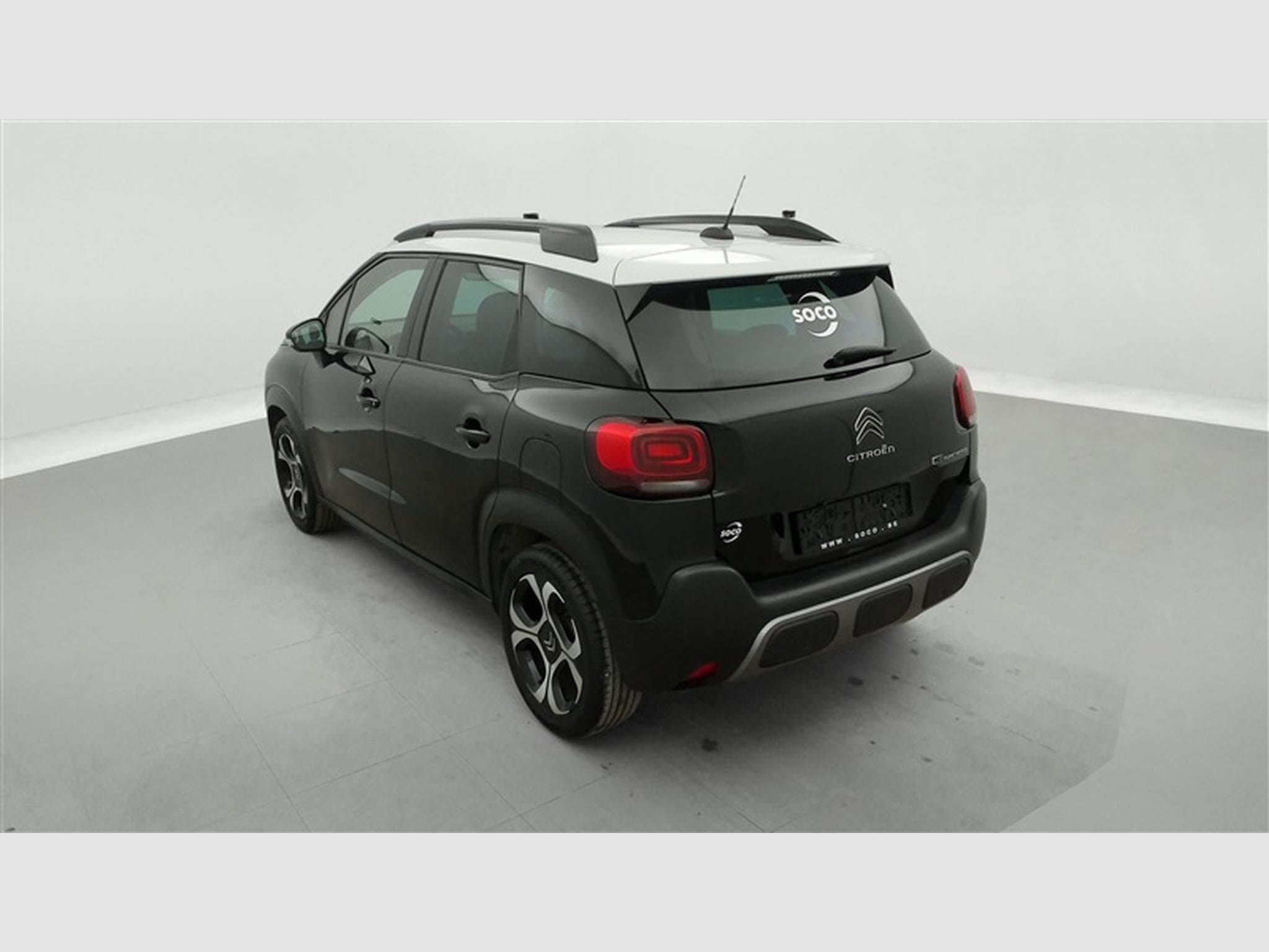 Citroen C3 Aircross 1.2 PureTech Shine NAVI / CARPLAY / CAMERA (2019) - Foto 2