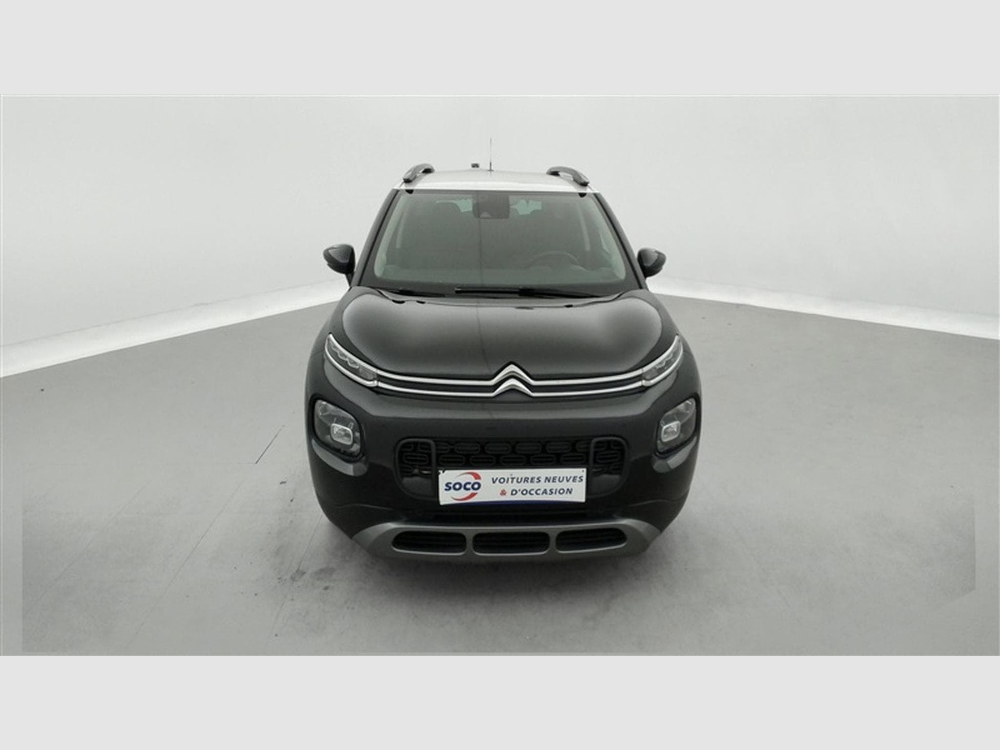 Citroen C3 Aircross 1.2 PureTech Shine NAVI / CARPLAY / CAMERA (2019) - Foto 4