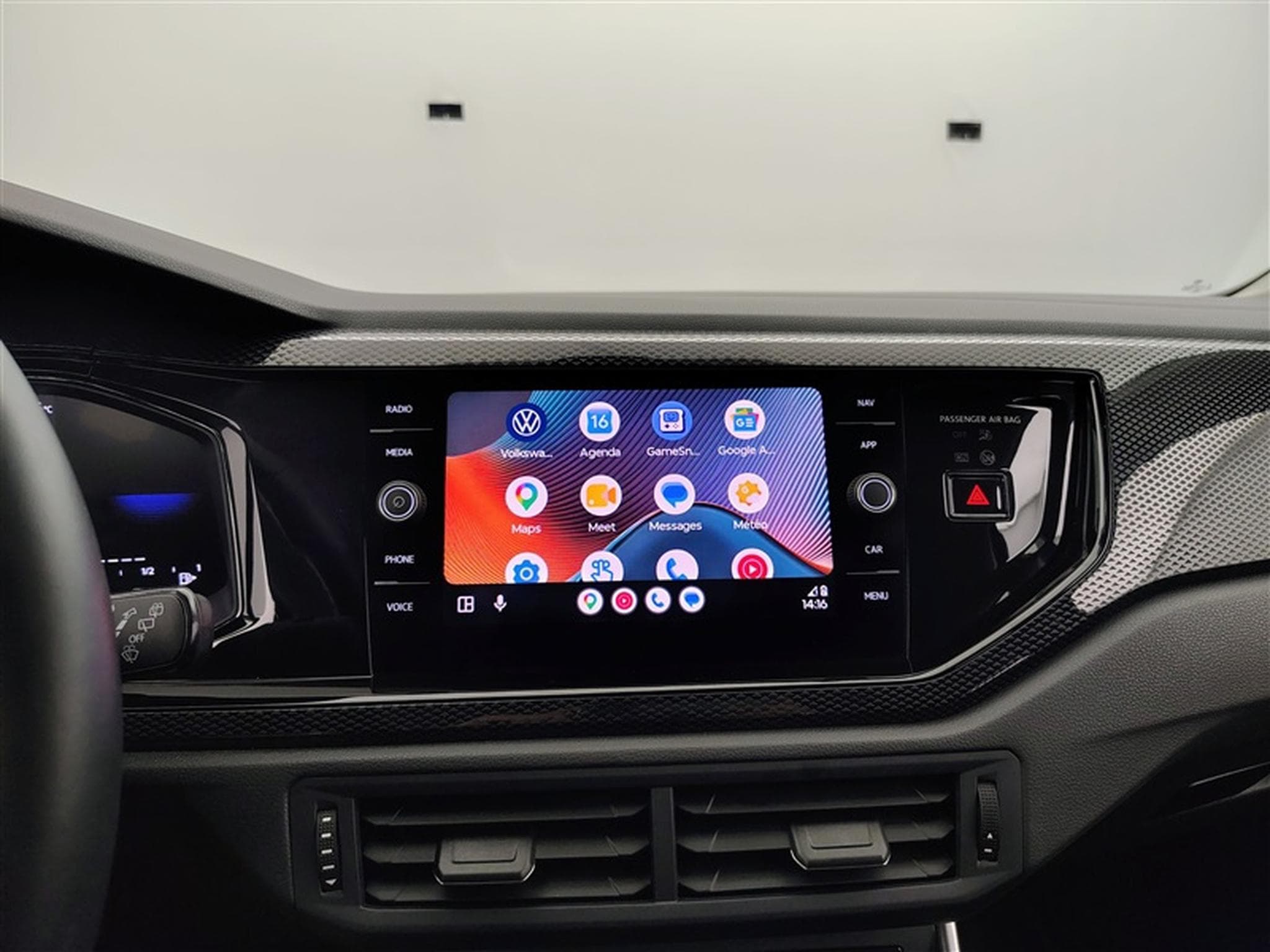 VW Taigo 1.0 TSI 95cv Style CARPLAY / FULL LED / CAMERA / JA 17" (2025) - Foto 19