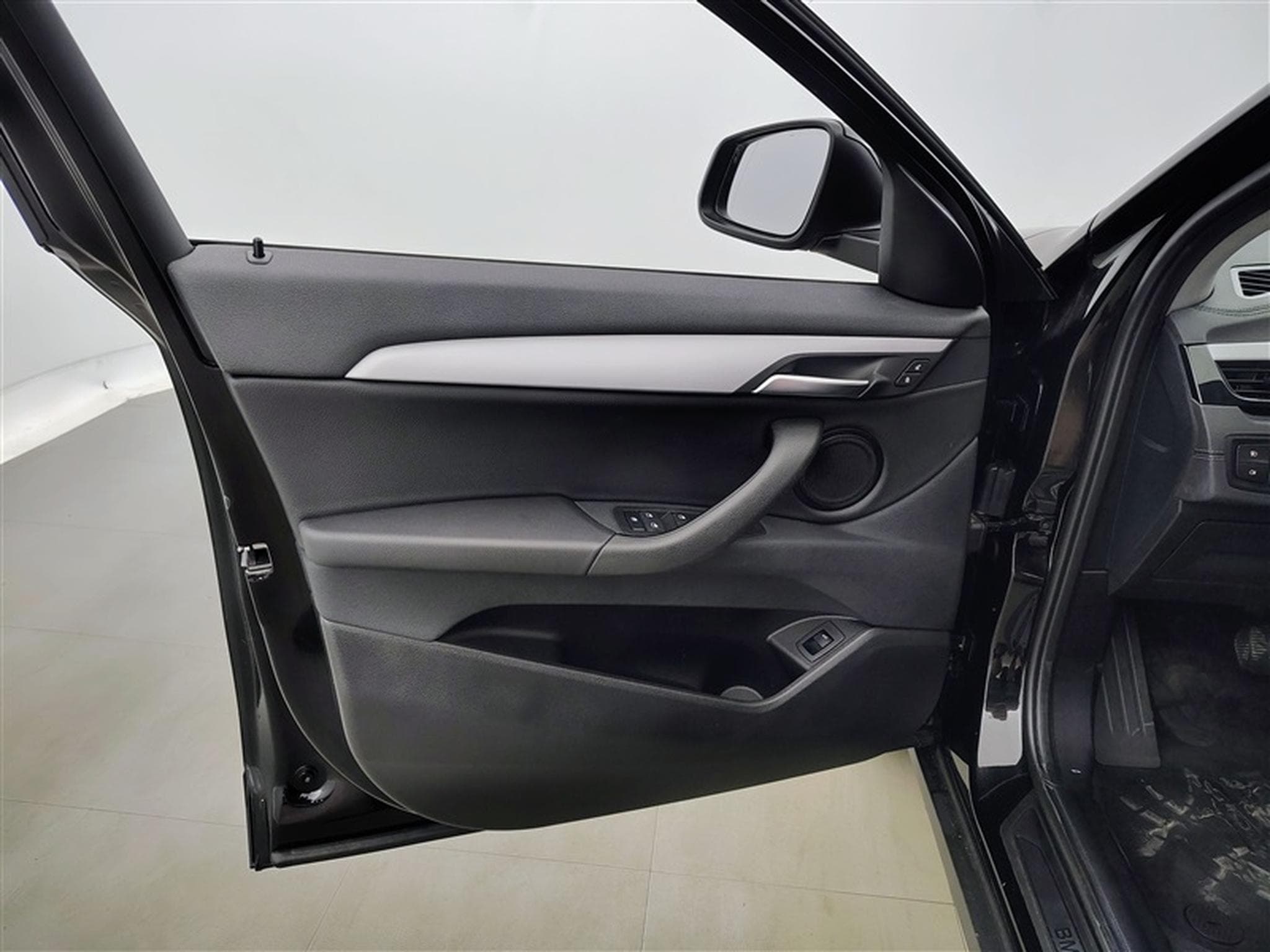 BMW X2 1.5iA sDrive18  Cuir / Navi / Led (2022) - Foto 16