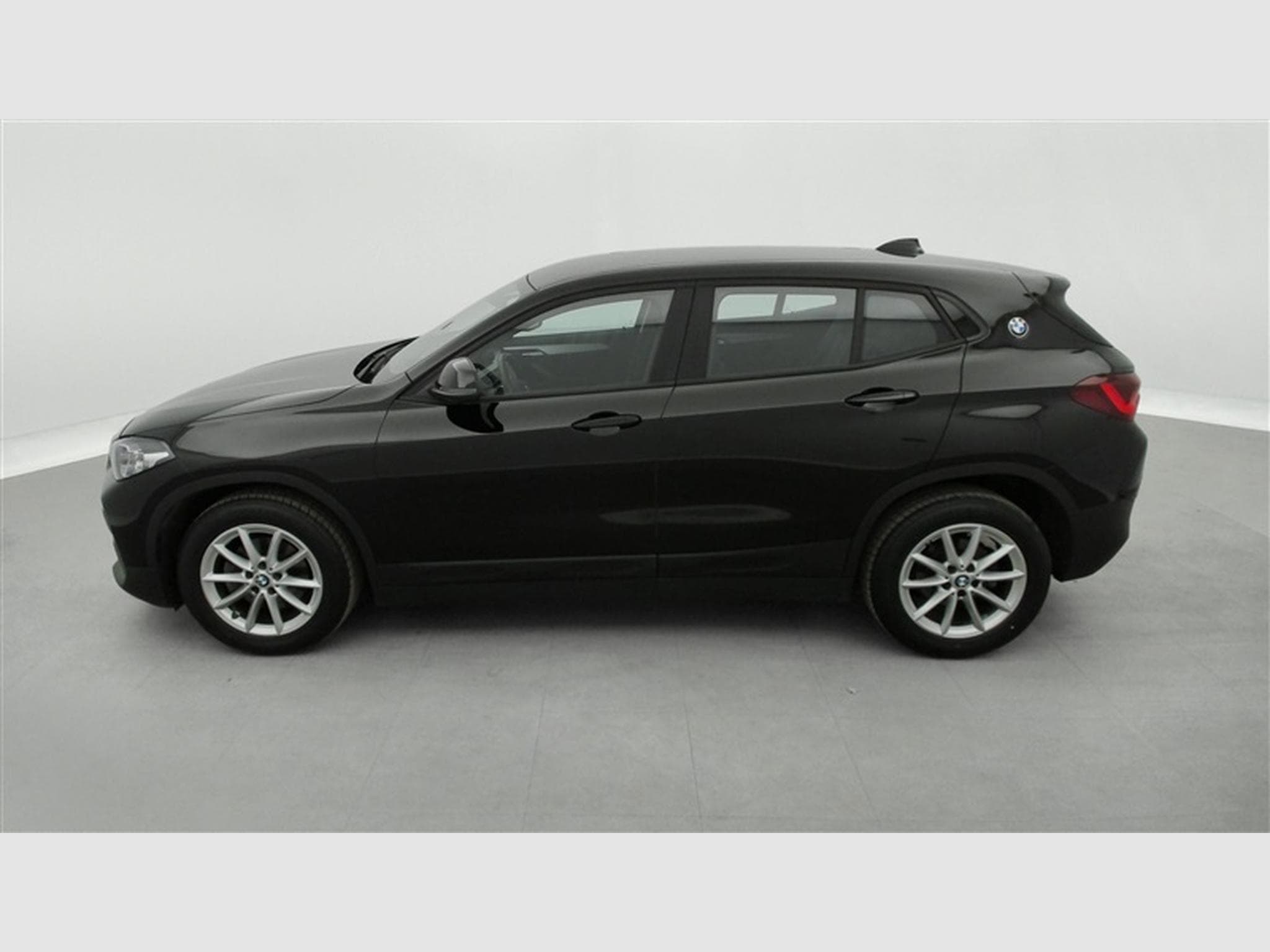 BMW X2 1.5iA sDrive18  Cuir / Navi / Led (2022) - Foto 3