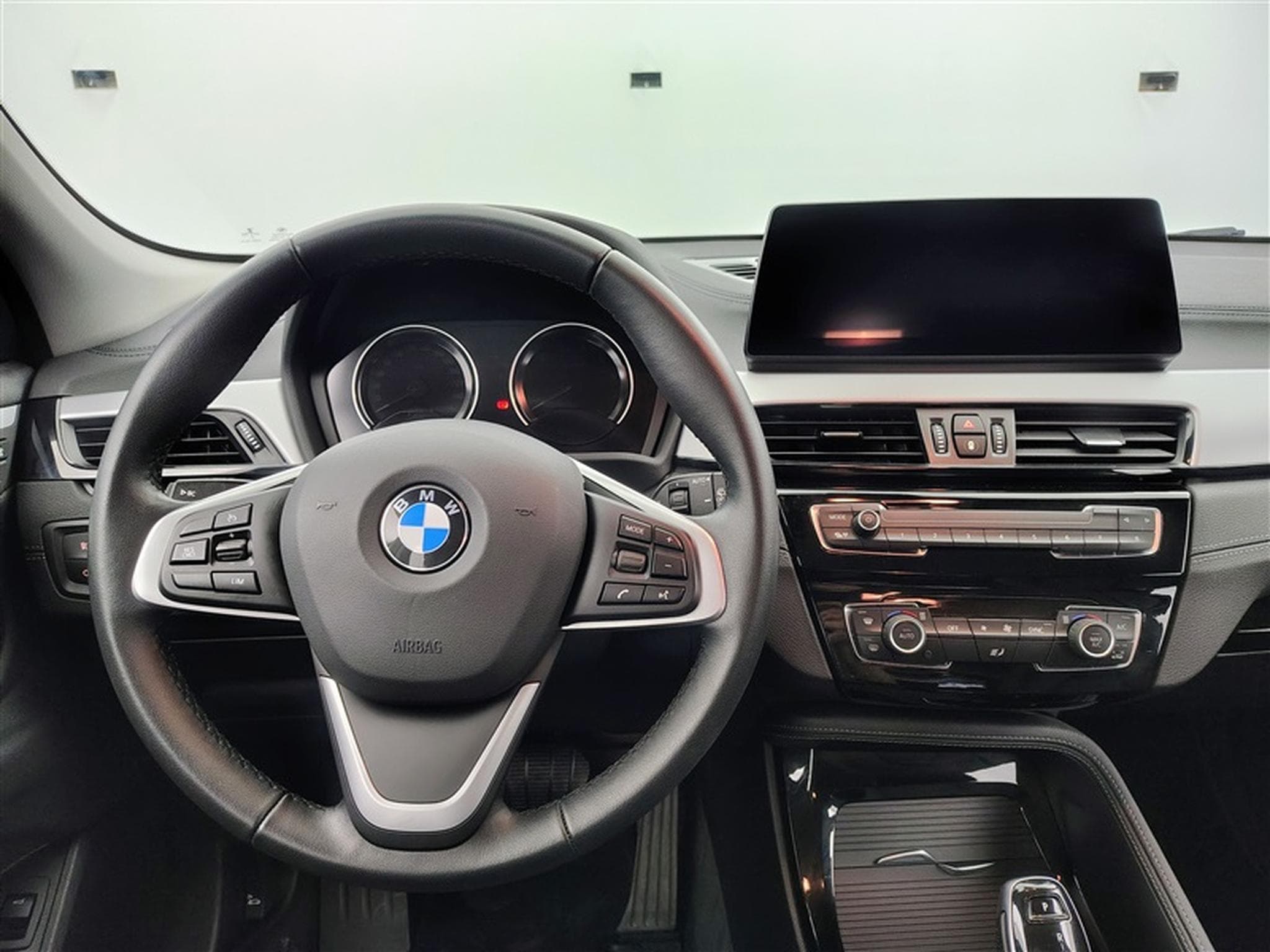 BMW X2 1.5iA sDrive18  Cuir / Navi / Led (2022) - Foto 9