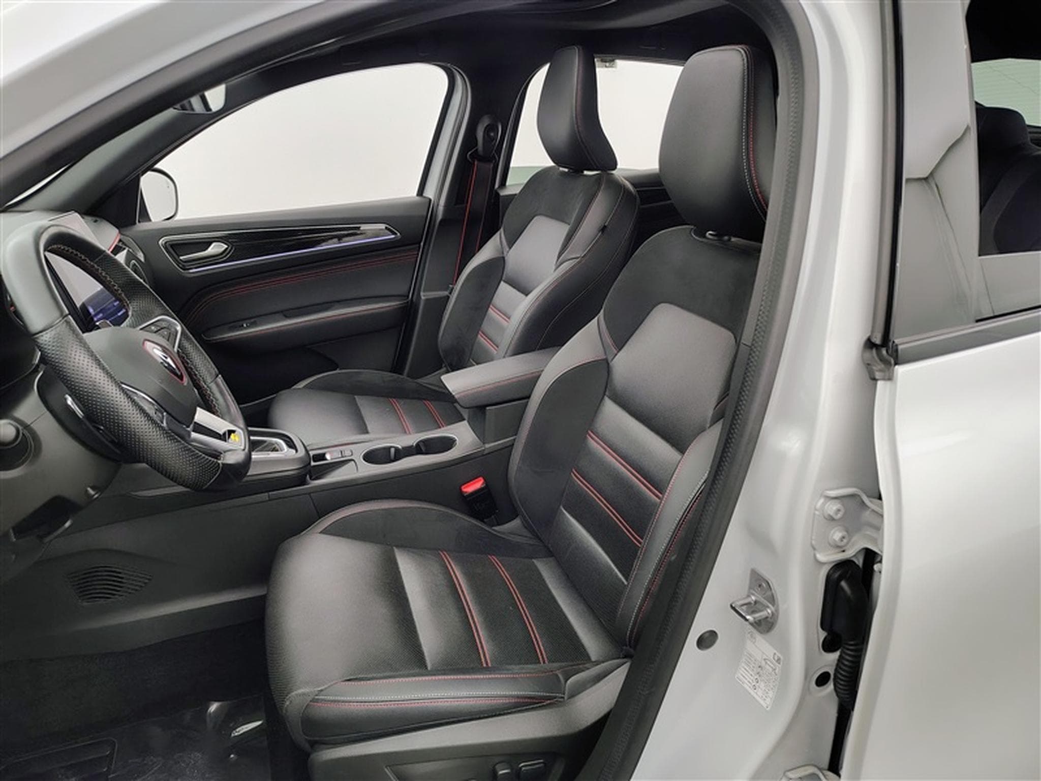 Renault Arkana 1.3 TCe EDC R.S.Line CUIR / NAVI / FULL LED (2023) - Foto 7