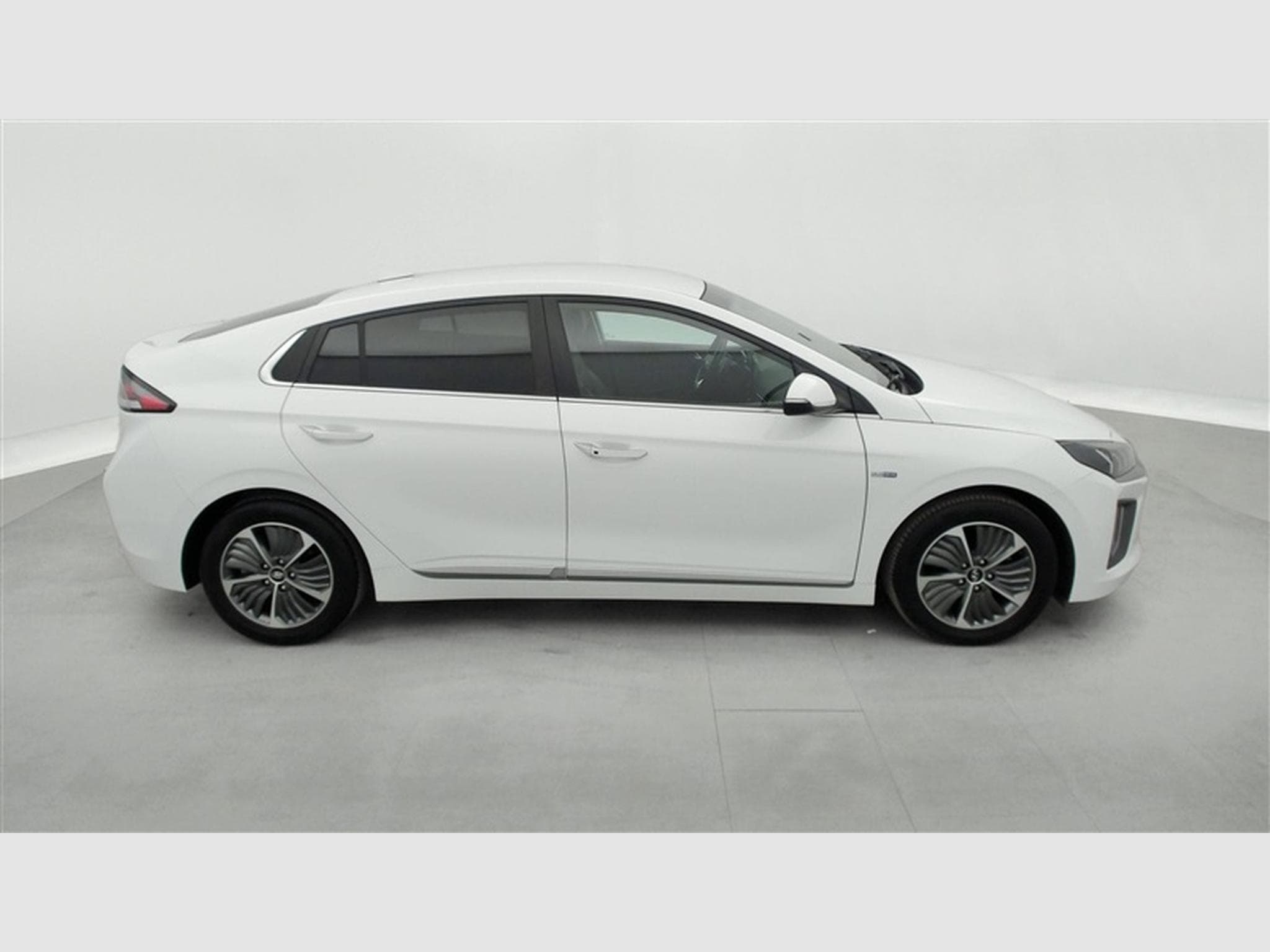 Hyundai Ioniq 1.6 GDi PHEV Executive NAVI / FULL LED / CUIR / CAMERA (2020) - Foto 24
