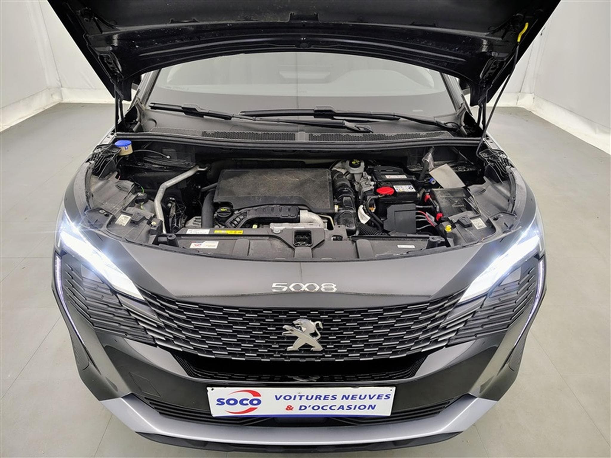 Peugeot 5008 1.2 PureTech 130Cv Allure Pack 7PL/ S-CUIR / NAVI / FULL LED (2024) - Foto 19