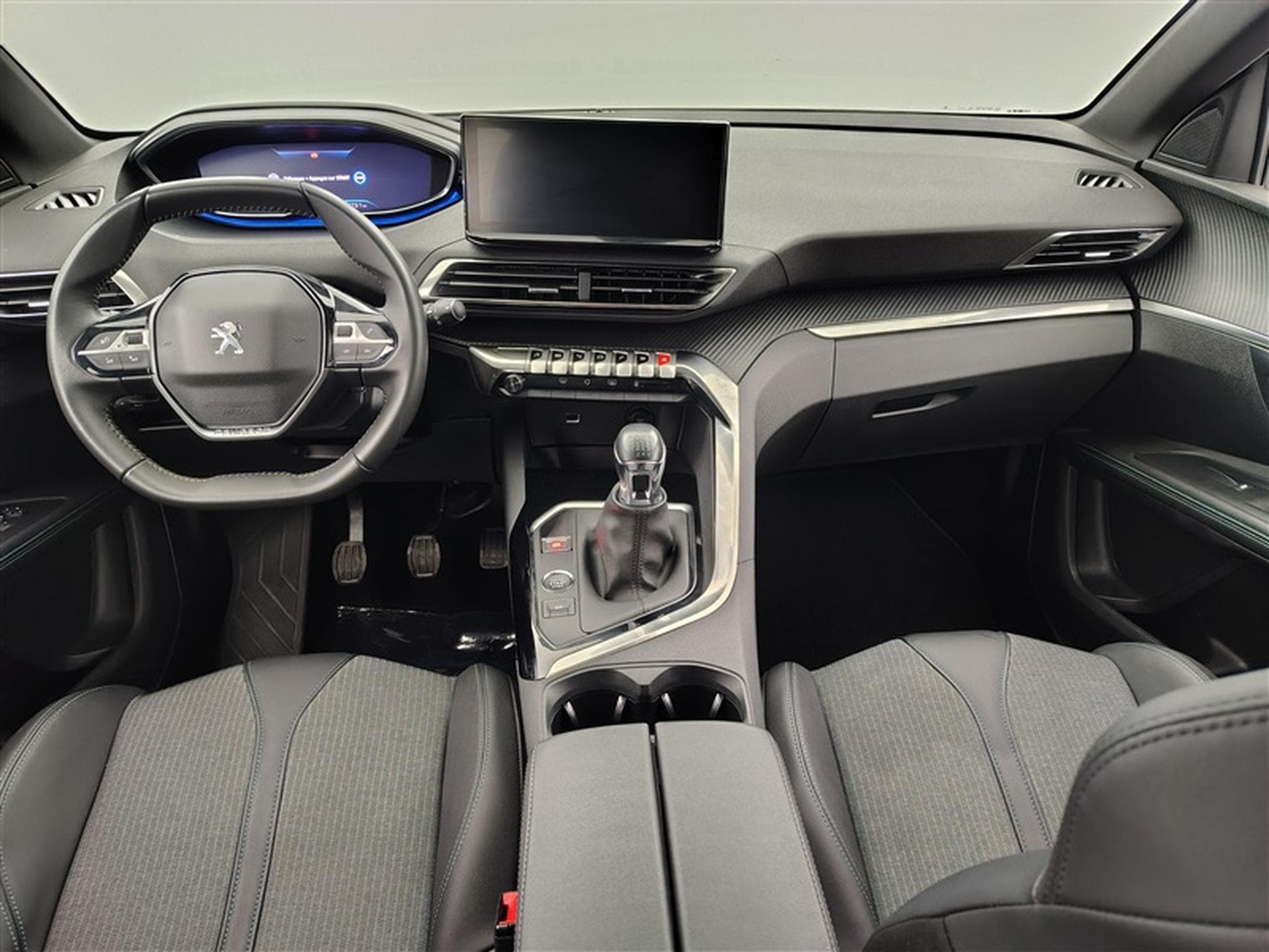 Peugeot 5008 1.2 PureTech 130Cv Allure Pack 7PL/ S-CUIR / NAVI / FULL LED (2024) - Foto 8