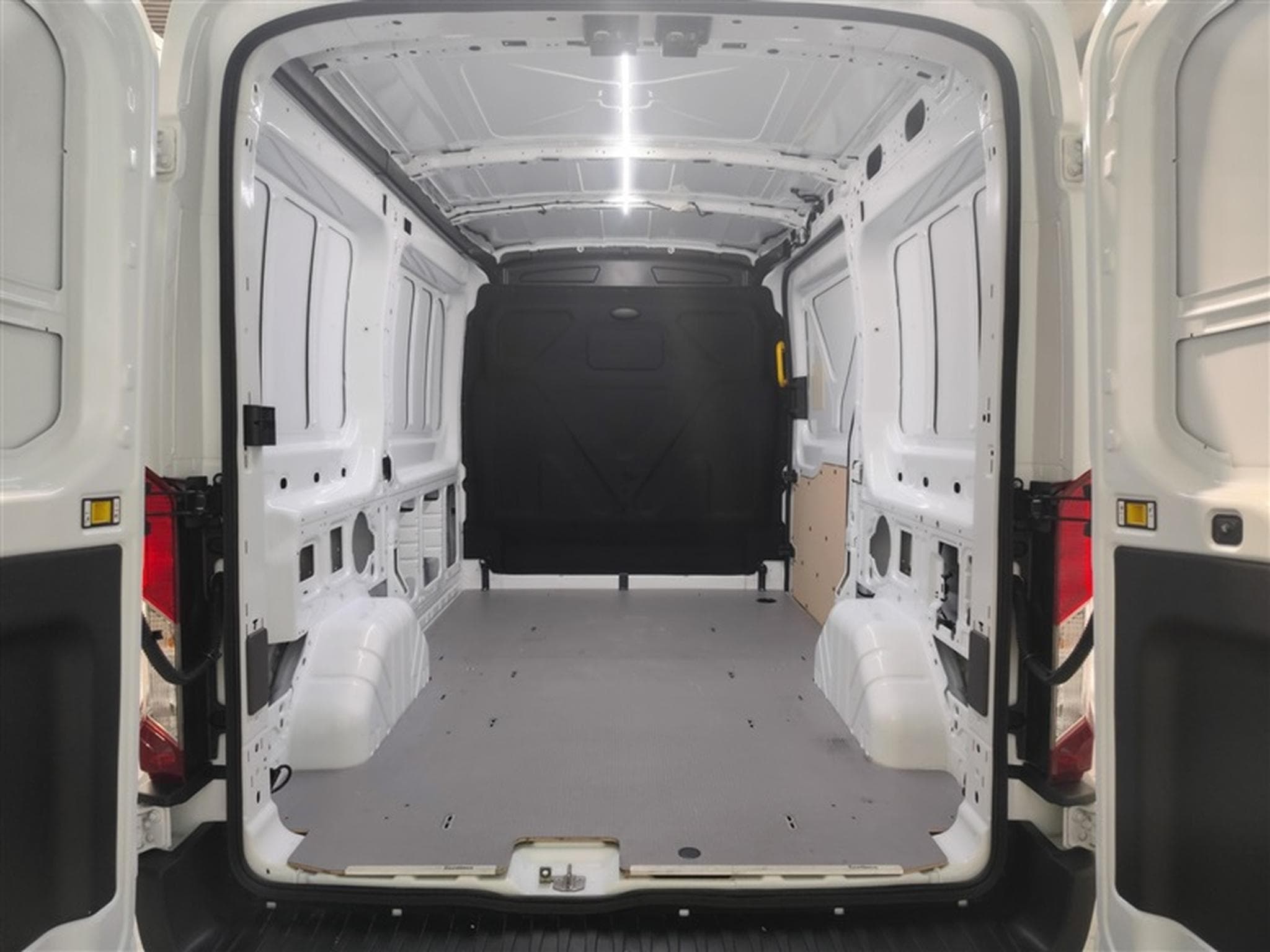 Ford Transit 2.0 TDCi L2H2 A8 Navi / PDC av+ar (2024) - Foto 15