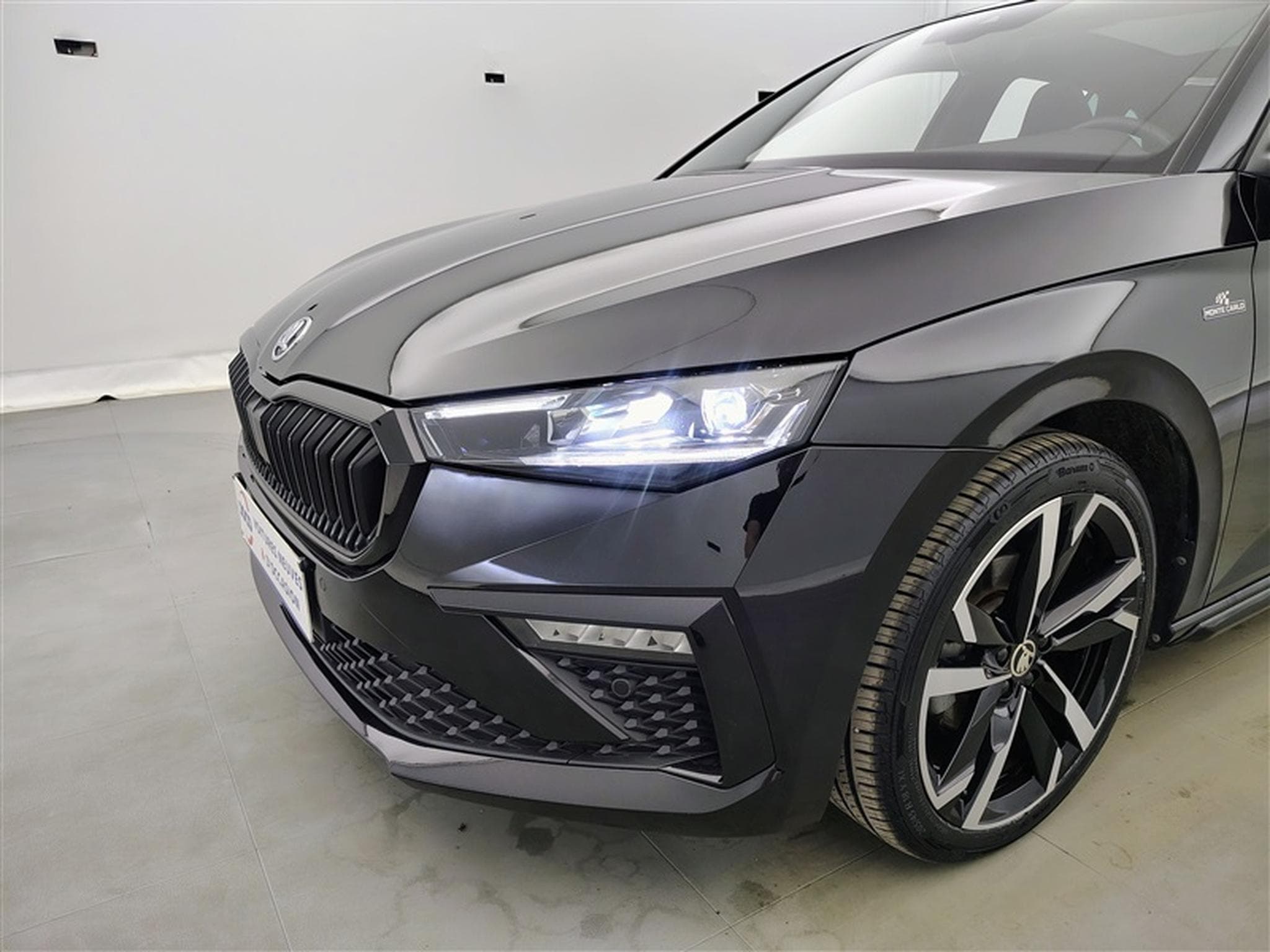 Skoda Scala 1.0 TSI MonteCarlo DSG *NAVI/FULL LED/T.PANO/CAM/JA18* (2024) - Foto 15