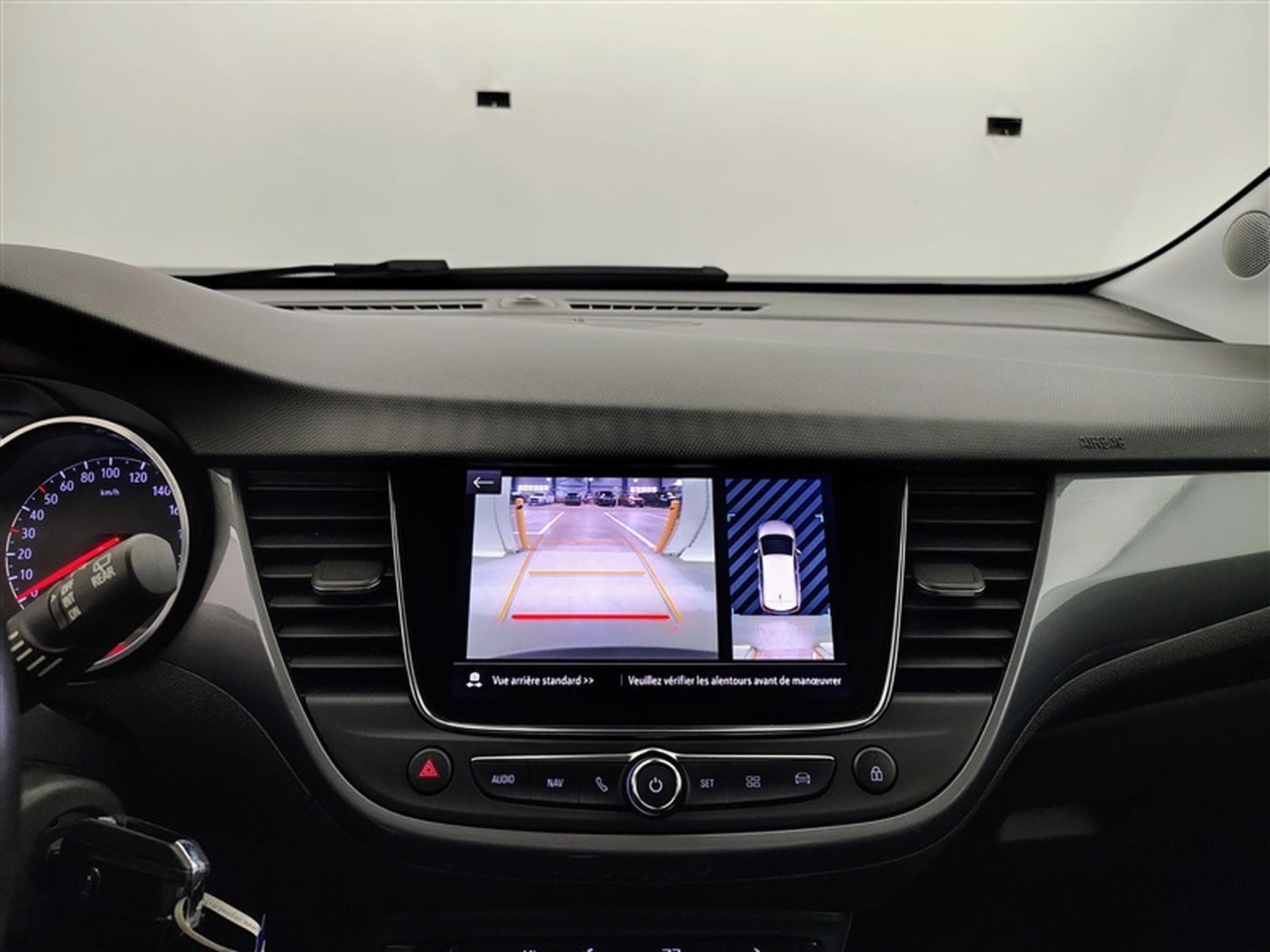 Opel Crossland 1.2 Turbo Ultimate NAVI / FULL LED / PDC AV-AR (2024) - Photo 18