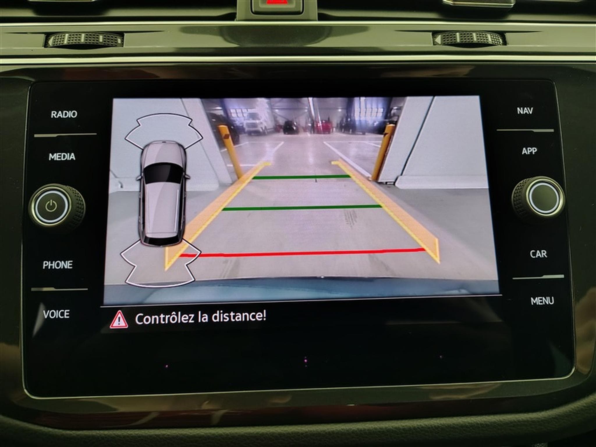 VW Tiguan 1.5 TSI 150cv DSG Life CARPLAY / CAMERA / ALU / PDC Av-Ar (2023) - Foto 18