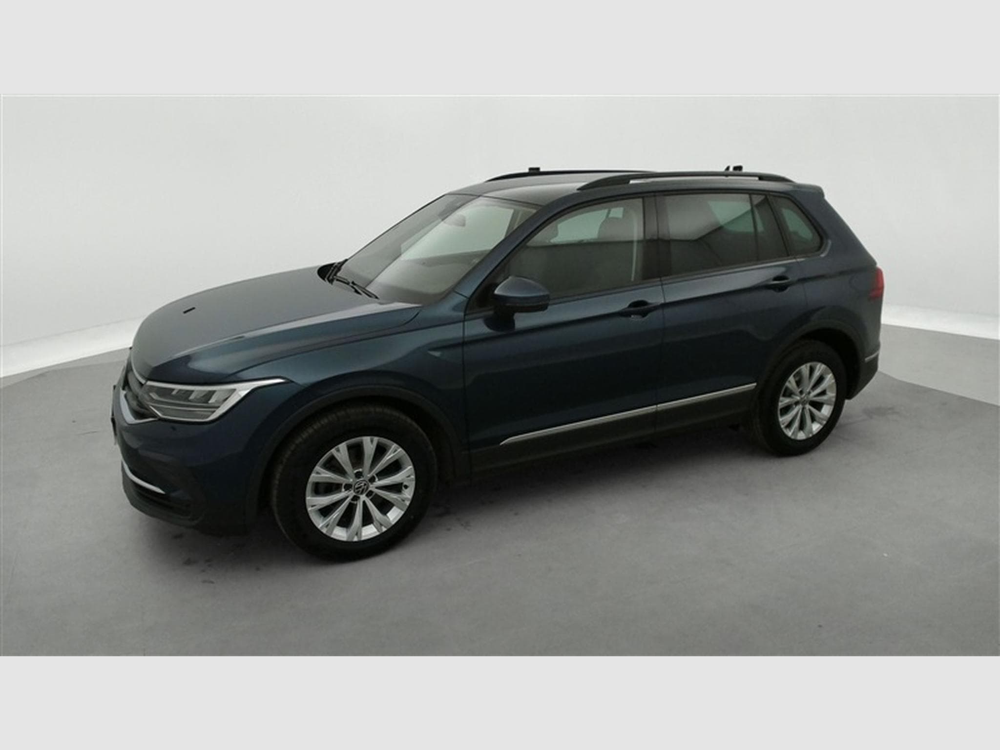 VW Tiguan 1.5 TSI 150cv DSG Life CARPLAY / CAMERA / ALU / PDC Av-Ar (2023) - Foto 21