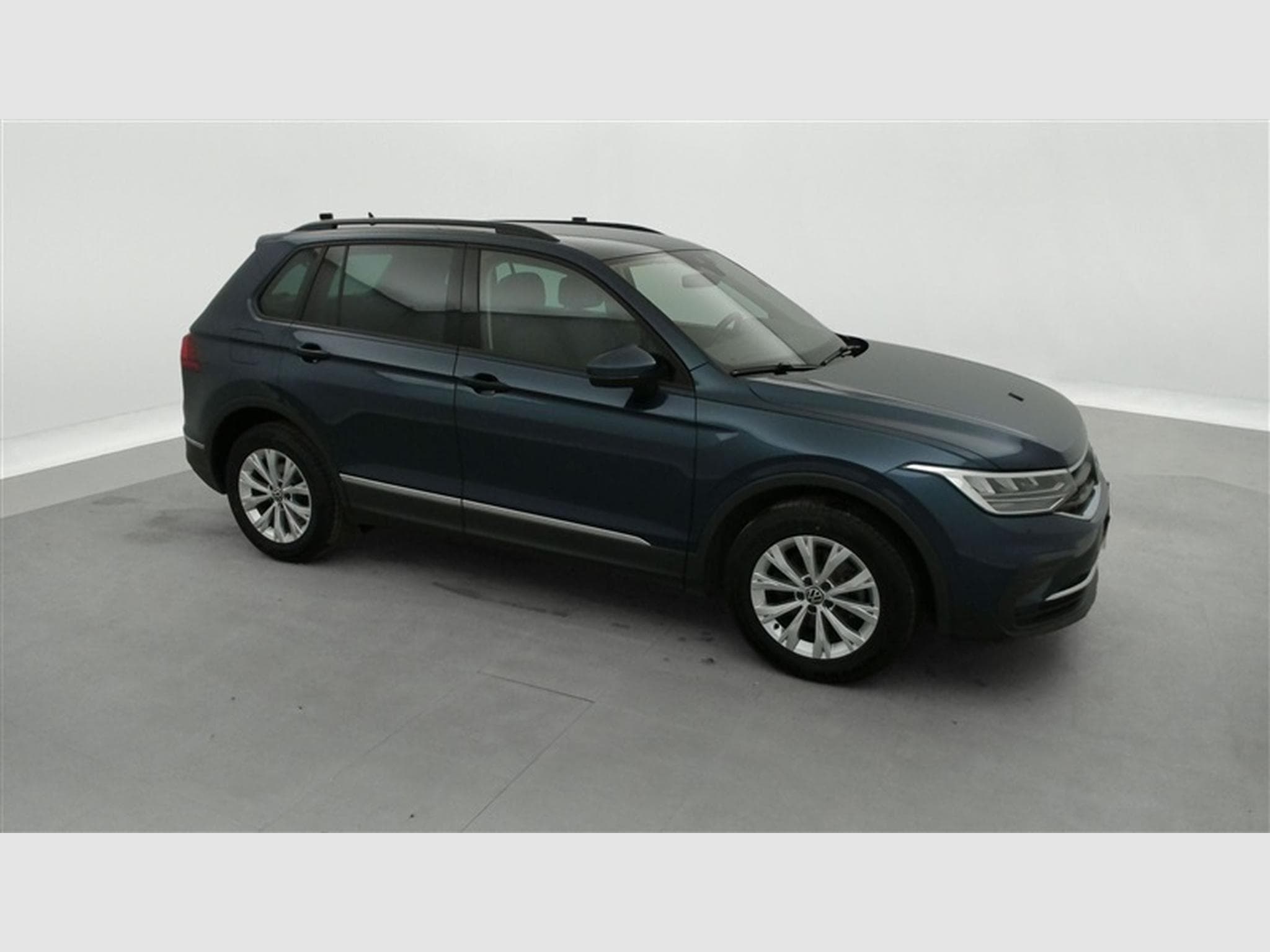VW Tiguan 1.5 TSI 150cv DSG Life CARPLAY / CAMERA / ALU / PDC Av-Ar (2023) - Foto 23