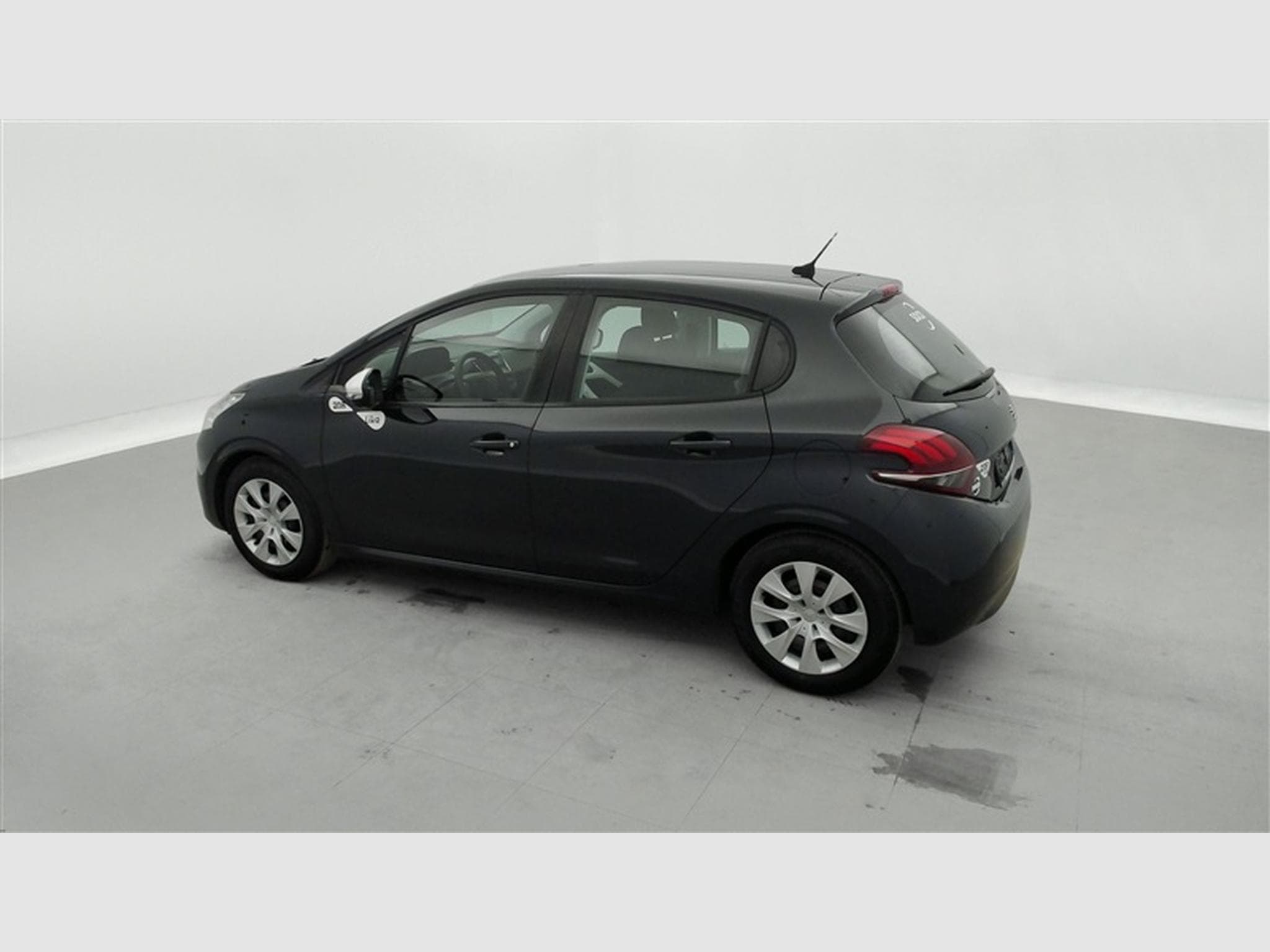 Peugeot 208 1.2i PureTech Like S&S (EU6.2) (2019) - Foto 25