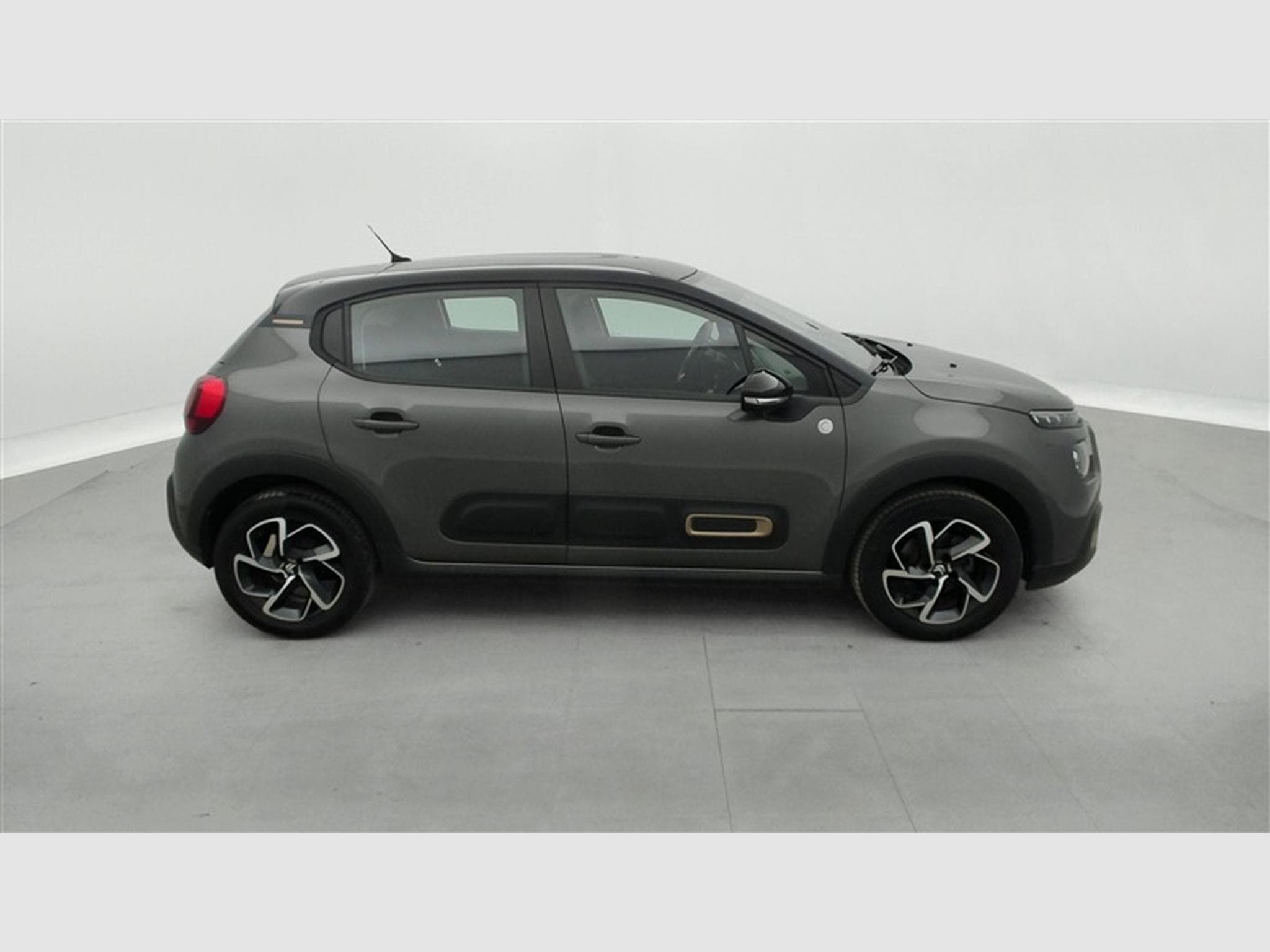 Citroen C3 1.2i PureTech C-Series S&S (2023) - Foto 23
