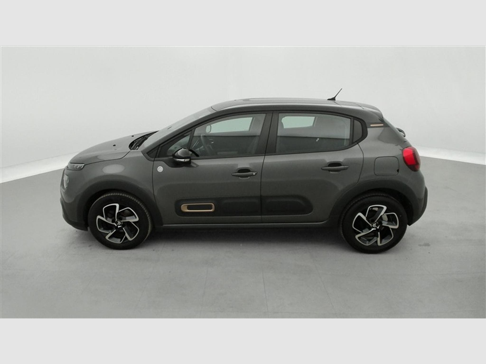 Citroen C3 1.2i PureTech C-Series S&S (2023) - Foto 3