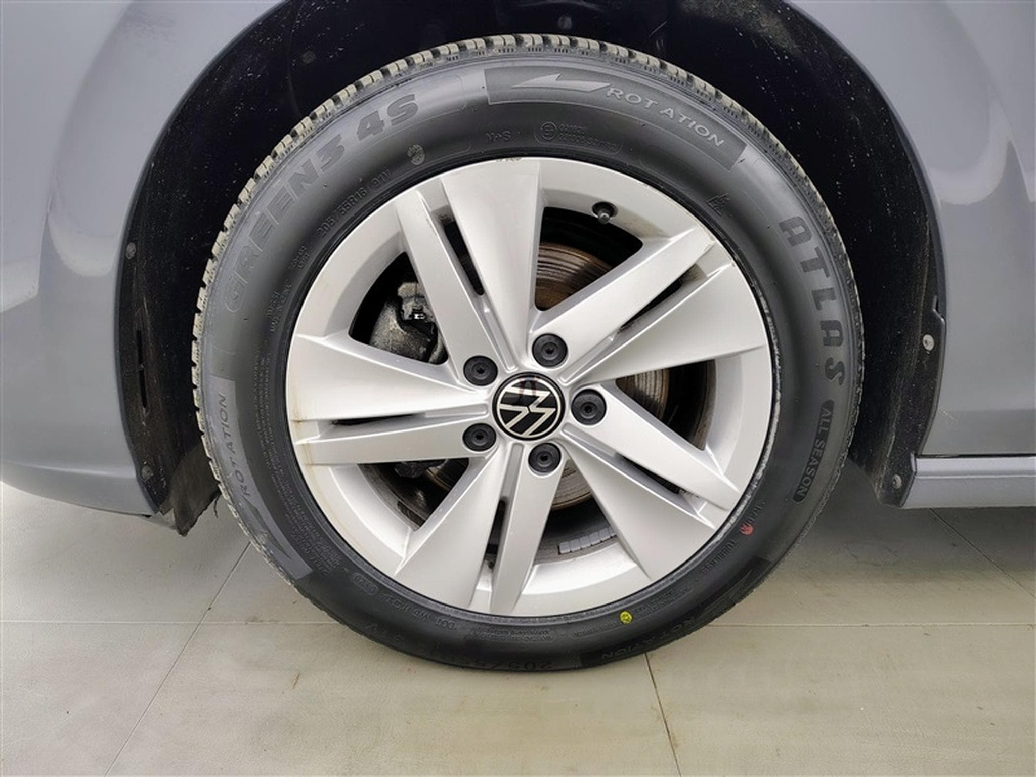 VW Golf 1.0 TSI Life Business NAVI/FULL LED/JA16/PDC AV AR (2024) - Foto 6
