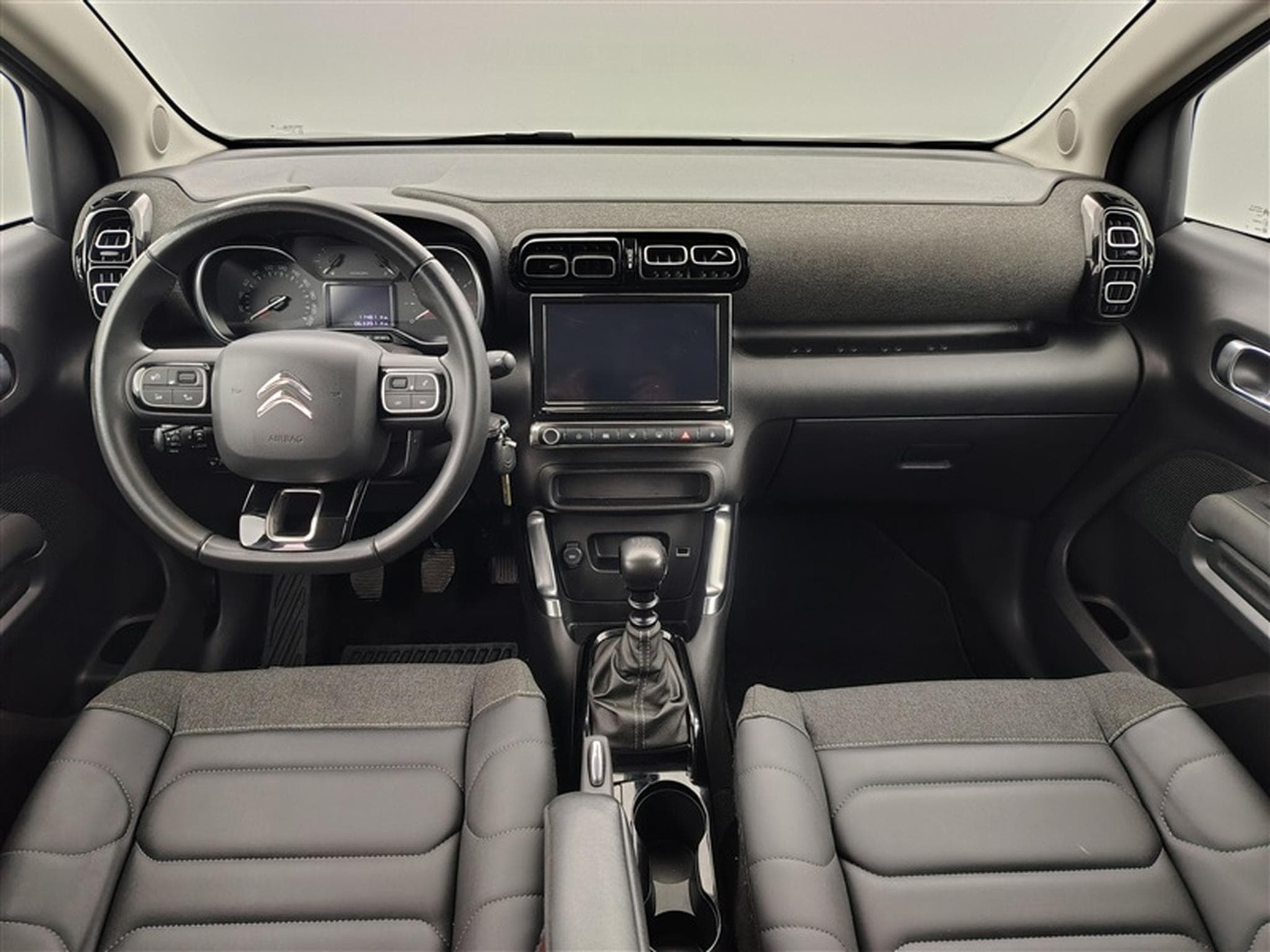Citroen C3 Aircross 1.5 BlueHDi Shine S&S (EU6.4) (2023) - Foto 8