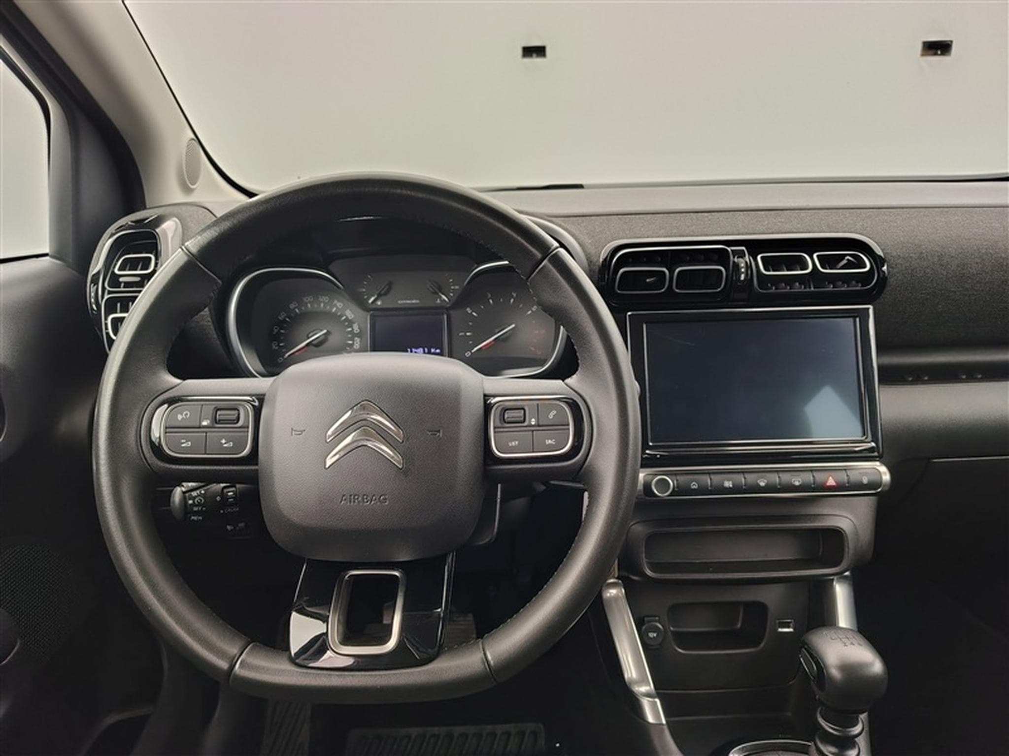 Citroen C3 Aircross 1.5 BlueHDi Shine S&S (EU6.4) (2023) - Foto 9