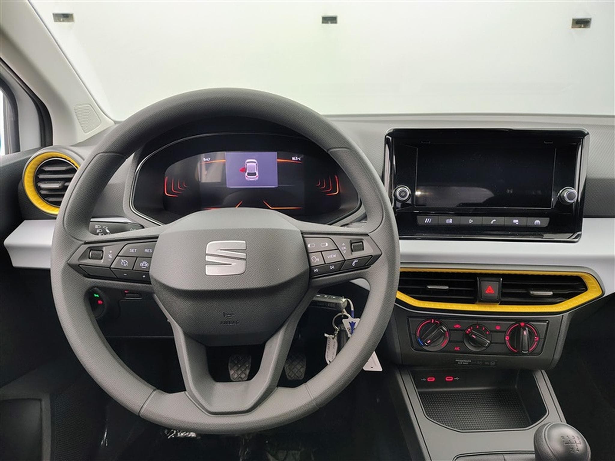 Seat Ibiza 1.0i MPI 80cv CARPLAY / LED / PDC / ALU (2026) - Foto 9