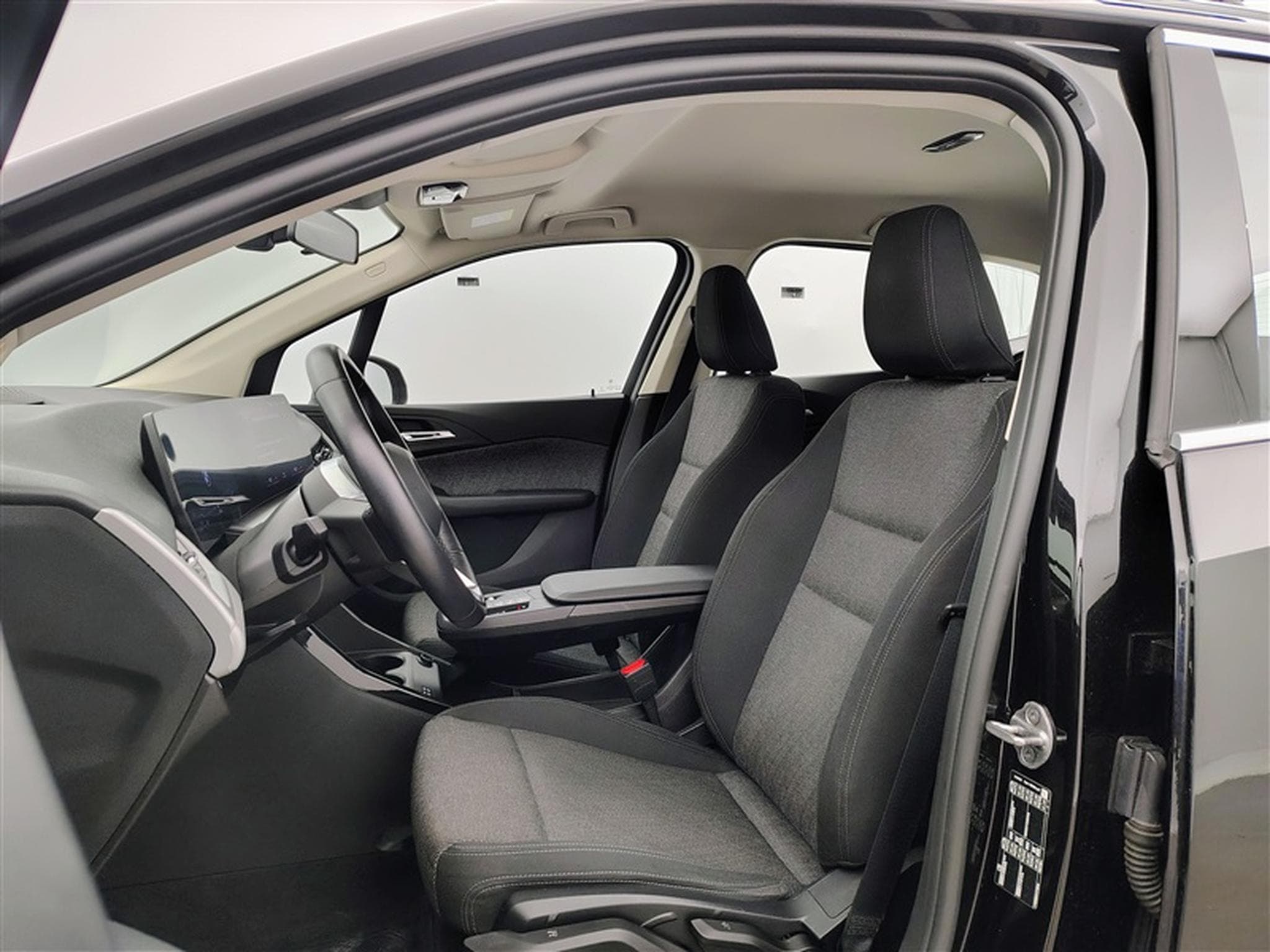 BMW 218 218IA Active Tourer NAVI / FULL LED / ALU (2023) - Foto 7