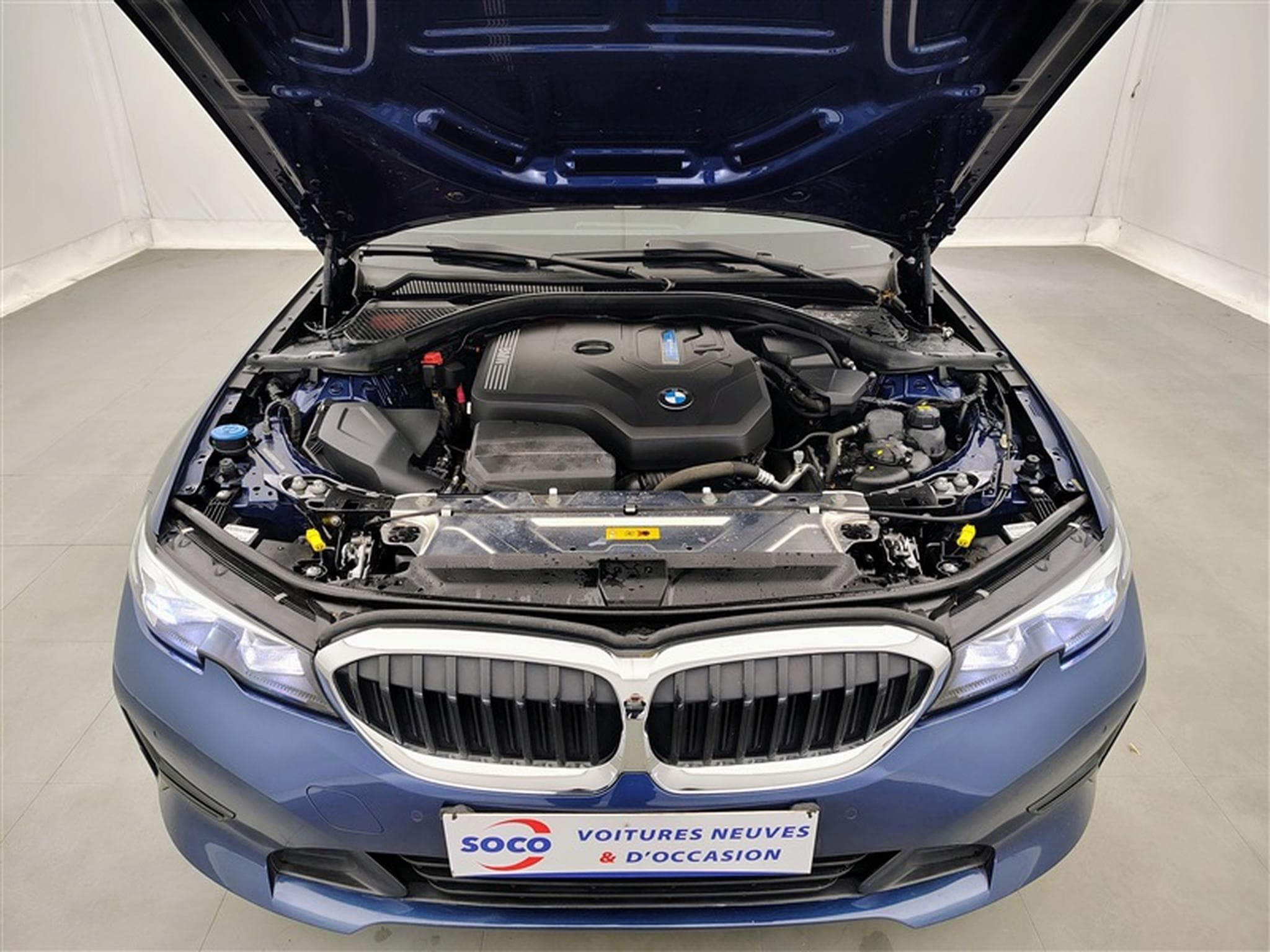 BMW 320 320eA PHEV Business NAVI/FULL LED/JA/PDC AV AR/CARPLAY (2021) - Foto 22