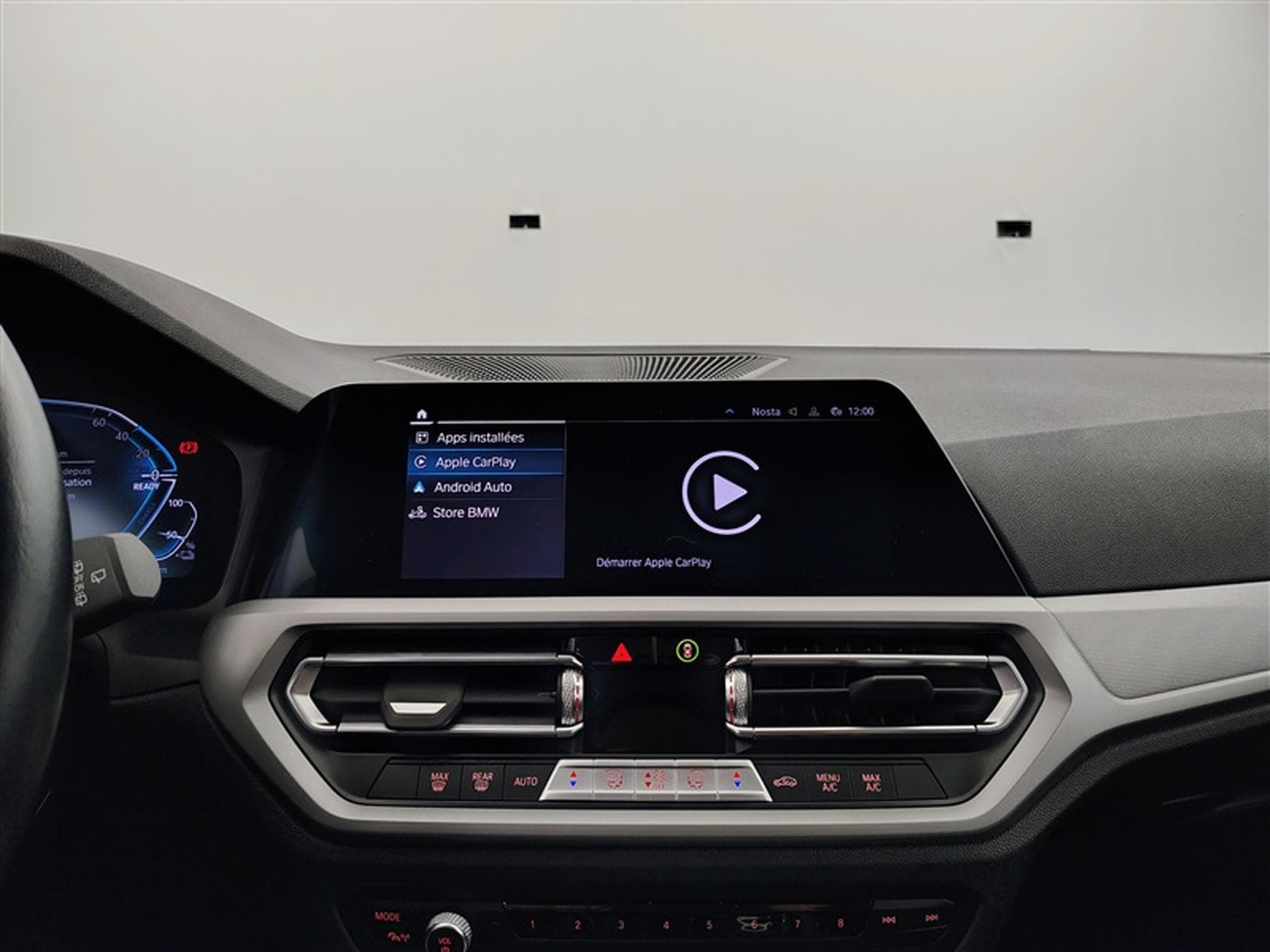 BMW 320 320eA PHEV Business NAVI/FULL LED/JA/PDC AV AR/CARPLAY (2021) - Foto 23