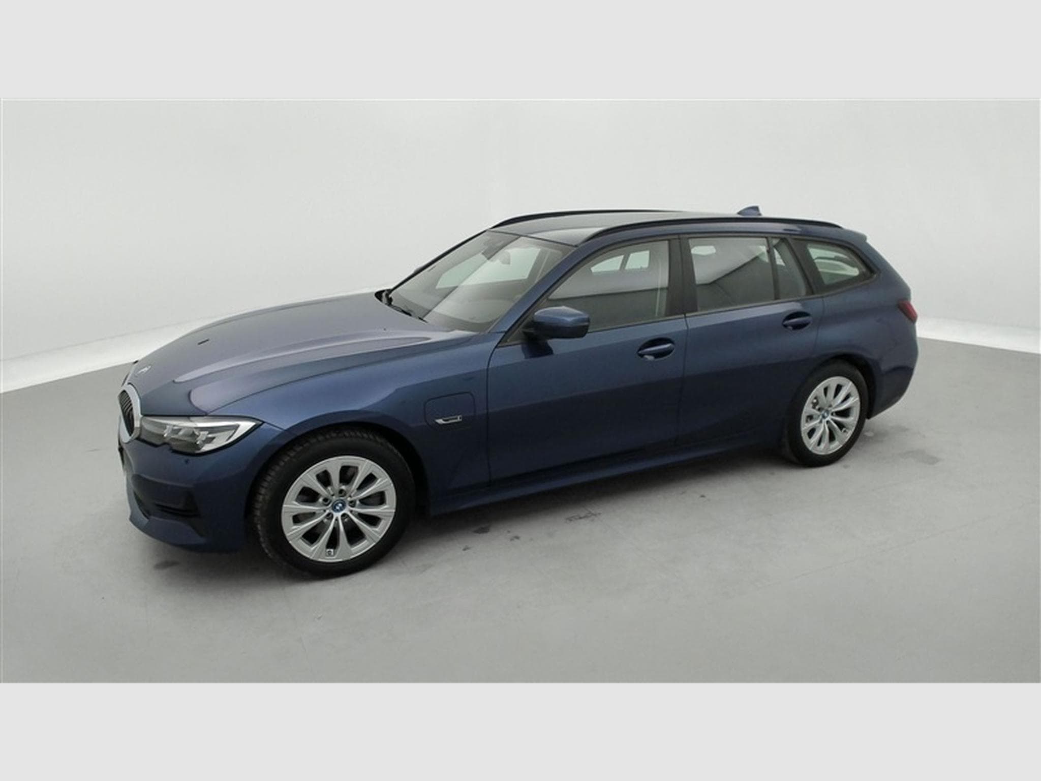 BMW 320 320eA PHEV Business NAVI/FULL LED/JA/PDC AV AR/CARPLAY (2021) - Foto 24
