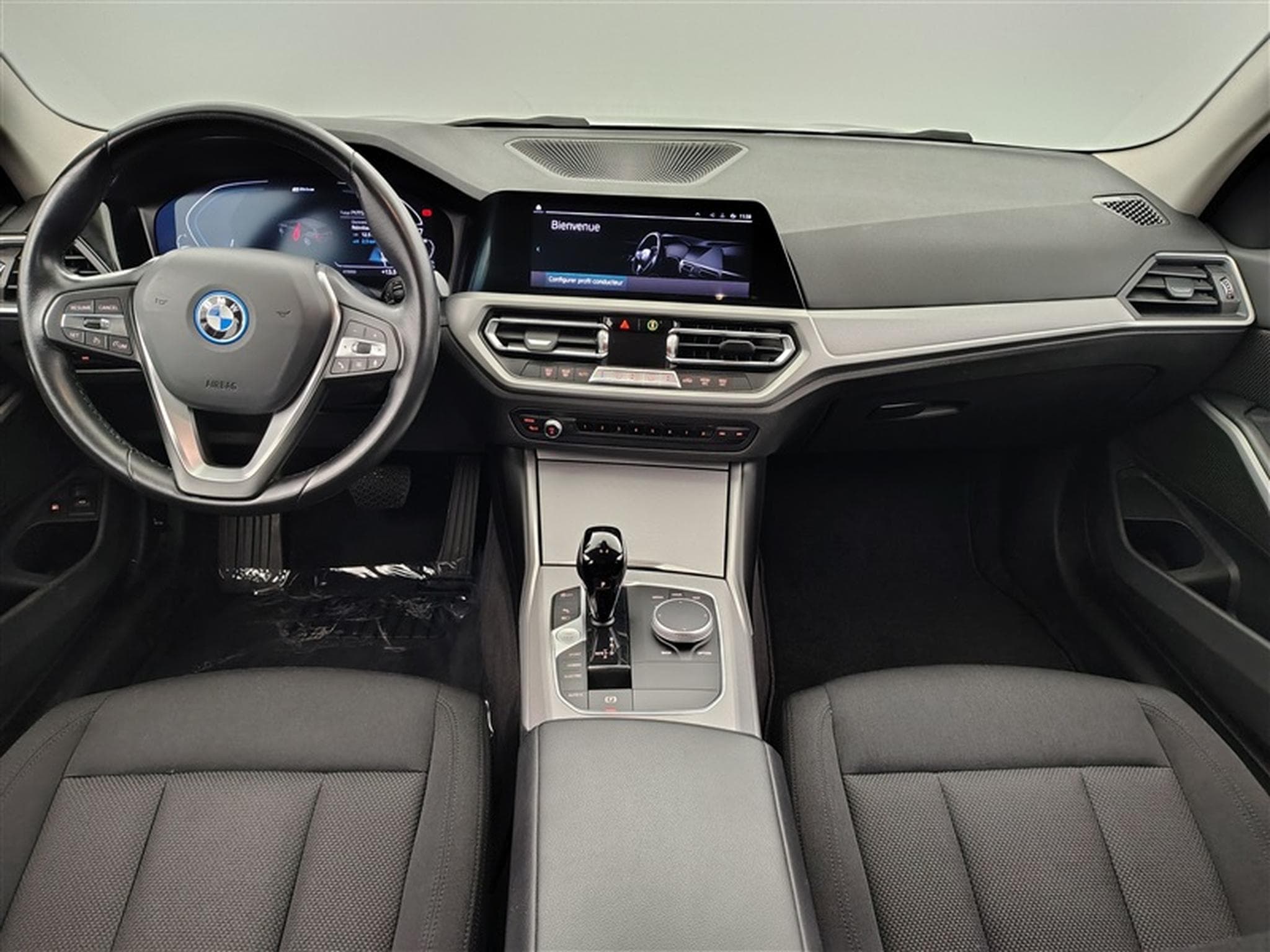 BMW 320 320eA PHEV Business NAVI/FULL LED/JA/PDC AV AR/CARPLAY (2021) - Foto 8
