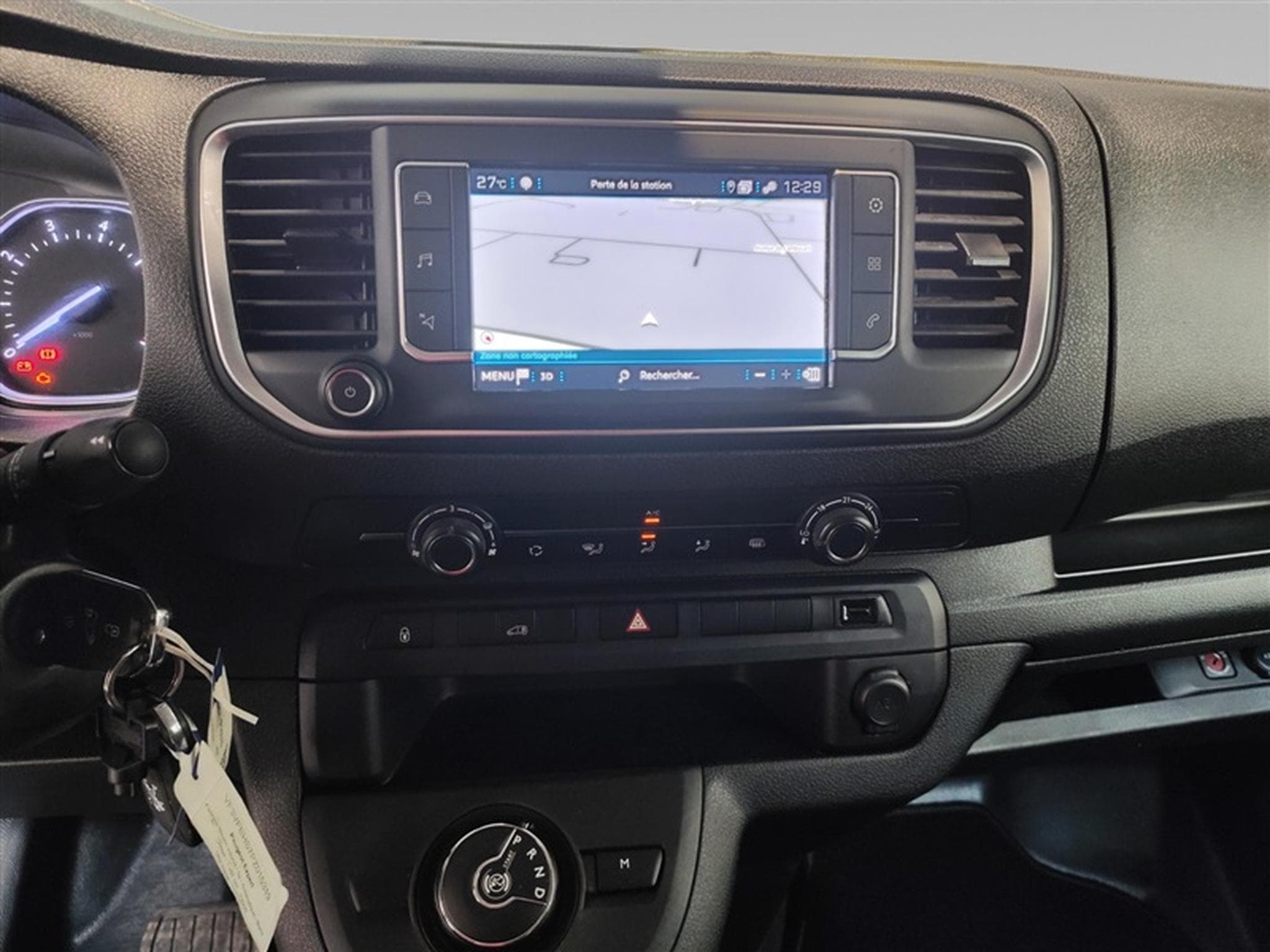 Peugeot Expert 2.0 BlueHDi L2  Premium EAT8 NAVI / CLIM / TEL (2023) - Foto 11