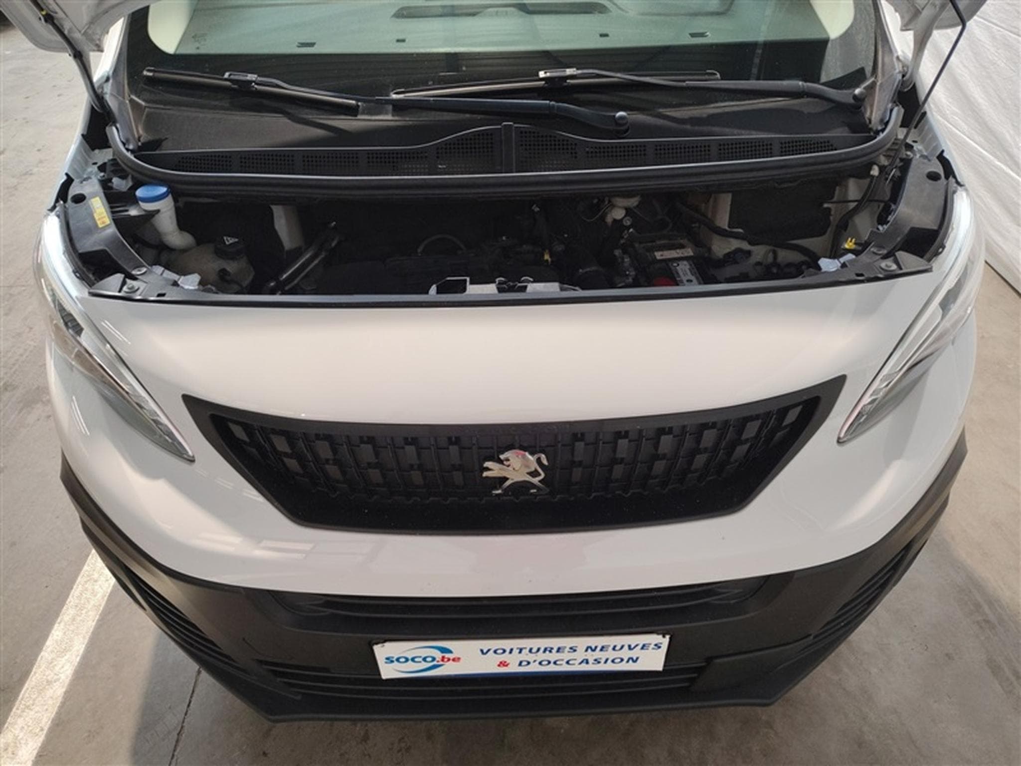 Peugeot Expert 2.0 BlueHDi L2  Premium EAT8 NAVI / CLIM / TEL (2023) - Foto 17